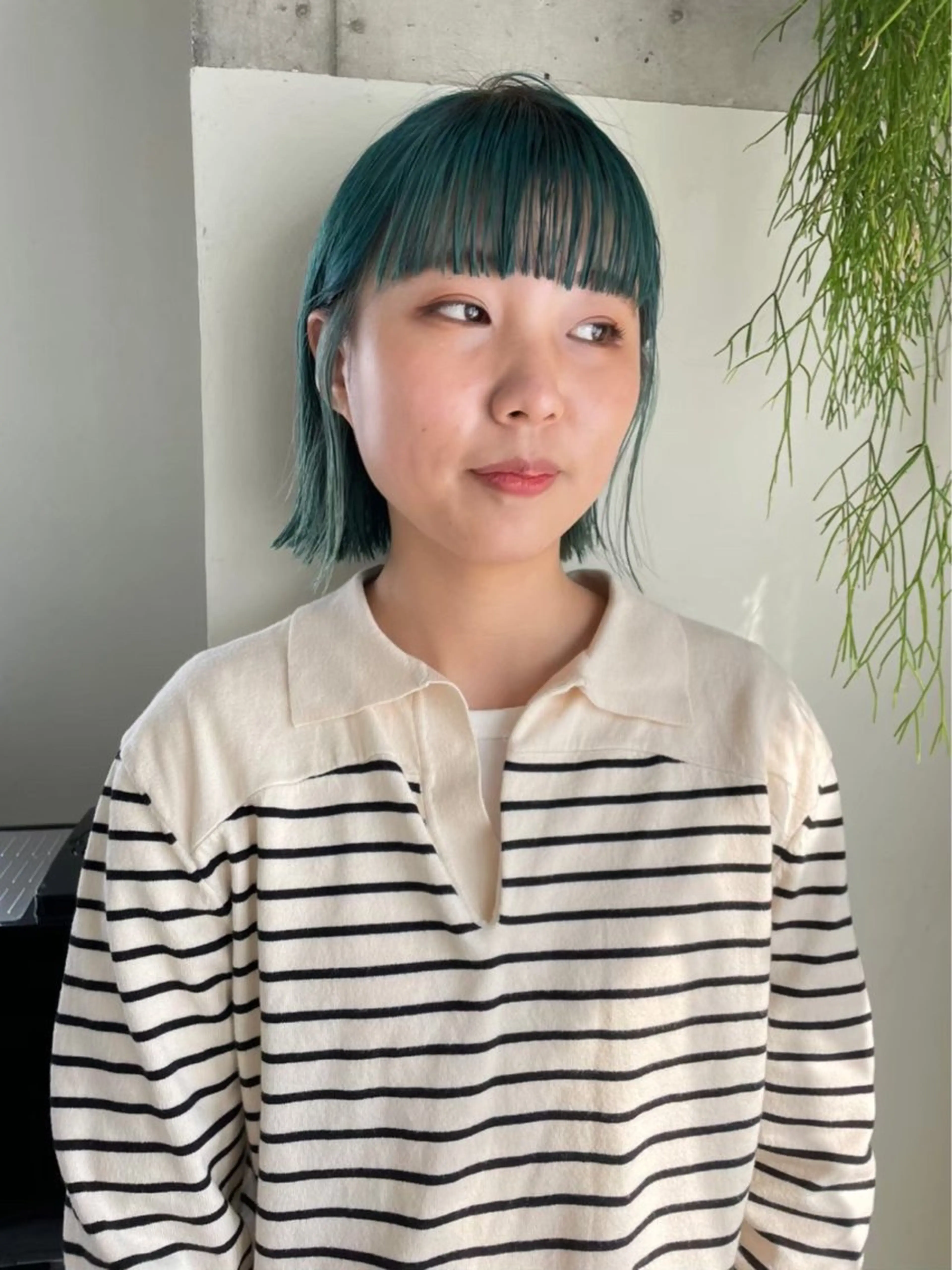 ミディアム カラー タケ/ボブカット ブリーチモデルのヘアスタイル