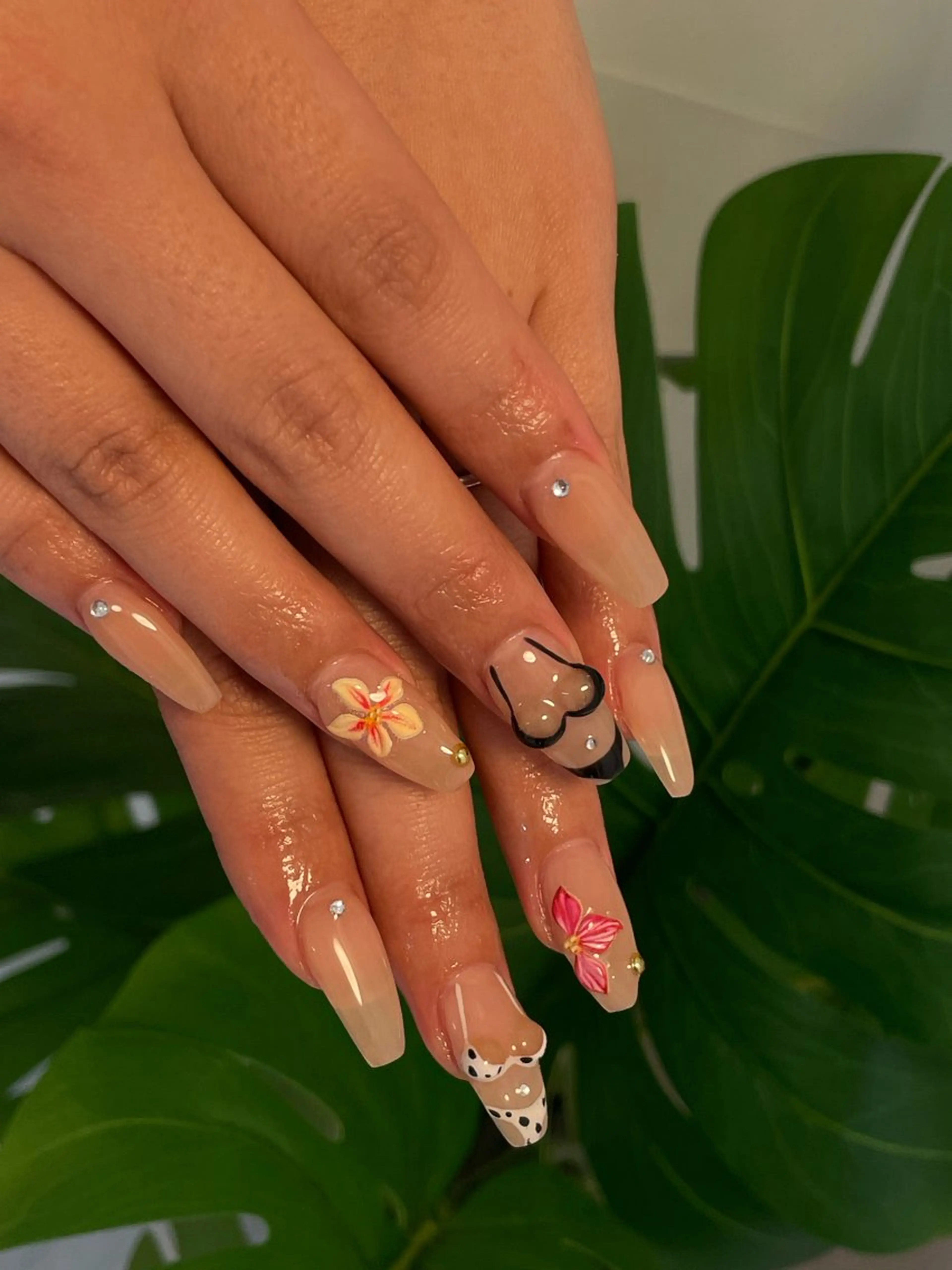 ネイル アートネイル 夏ネイル ハンドネイル Nail salon 🎀Angeのネイルデザイン