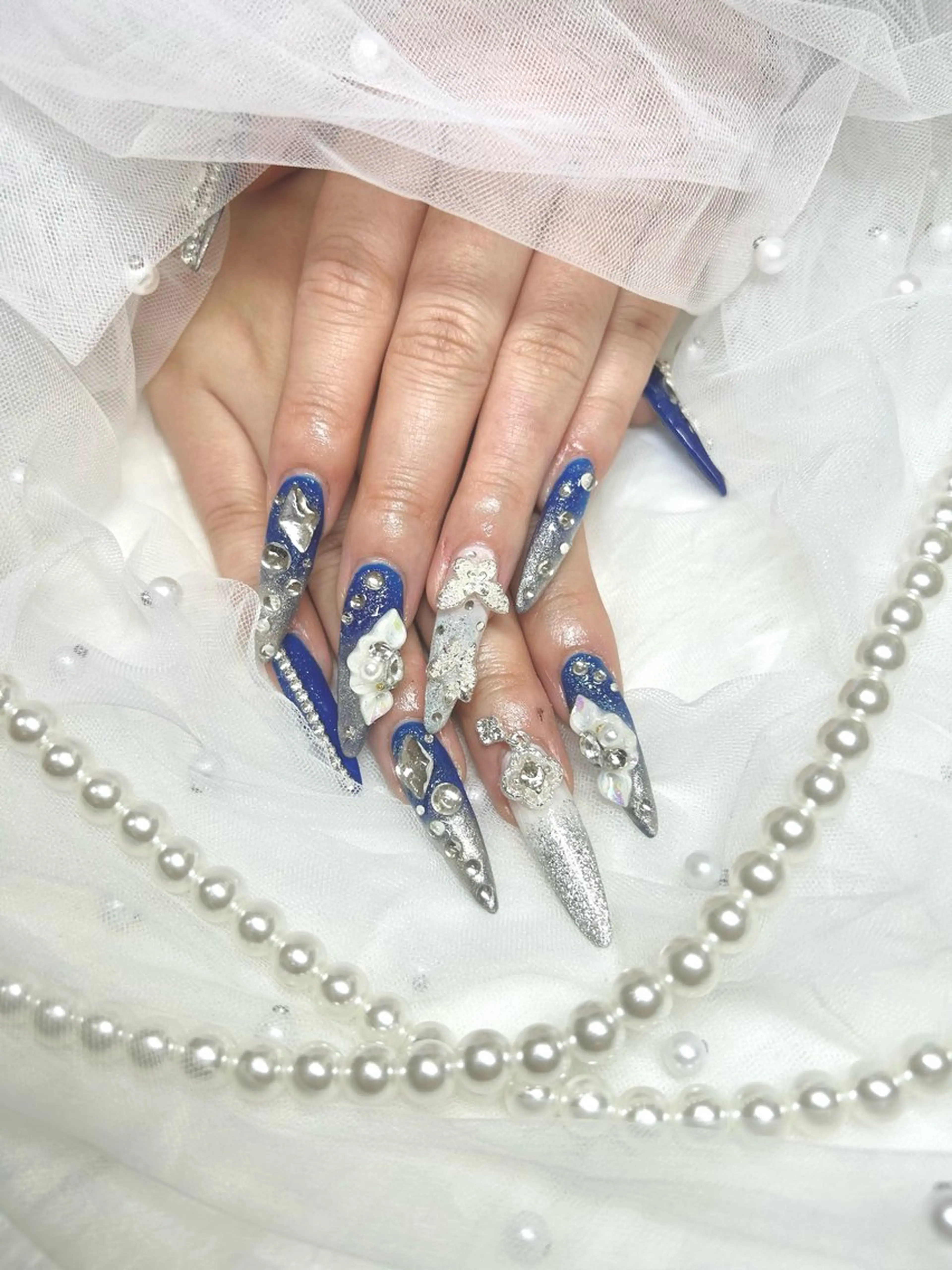 ネイル 成人式 【Laule‘a 】のネイルデザイン