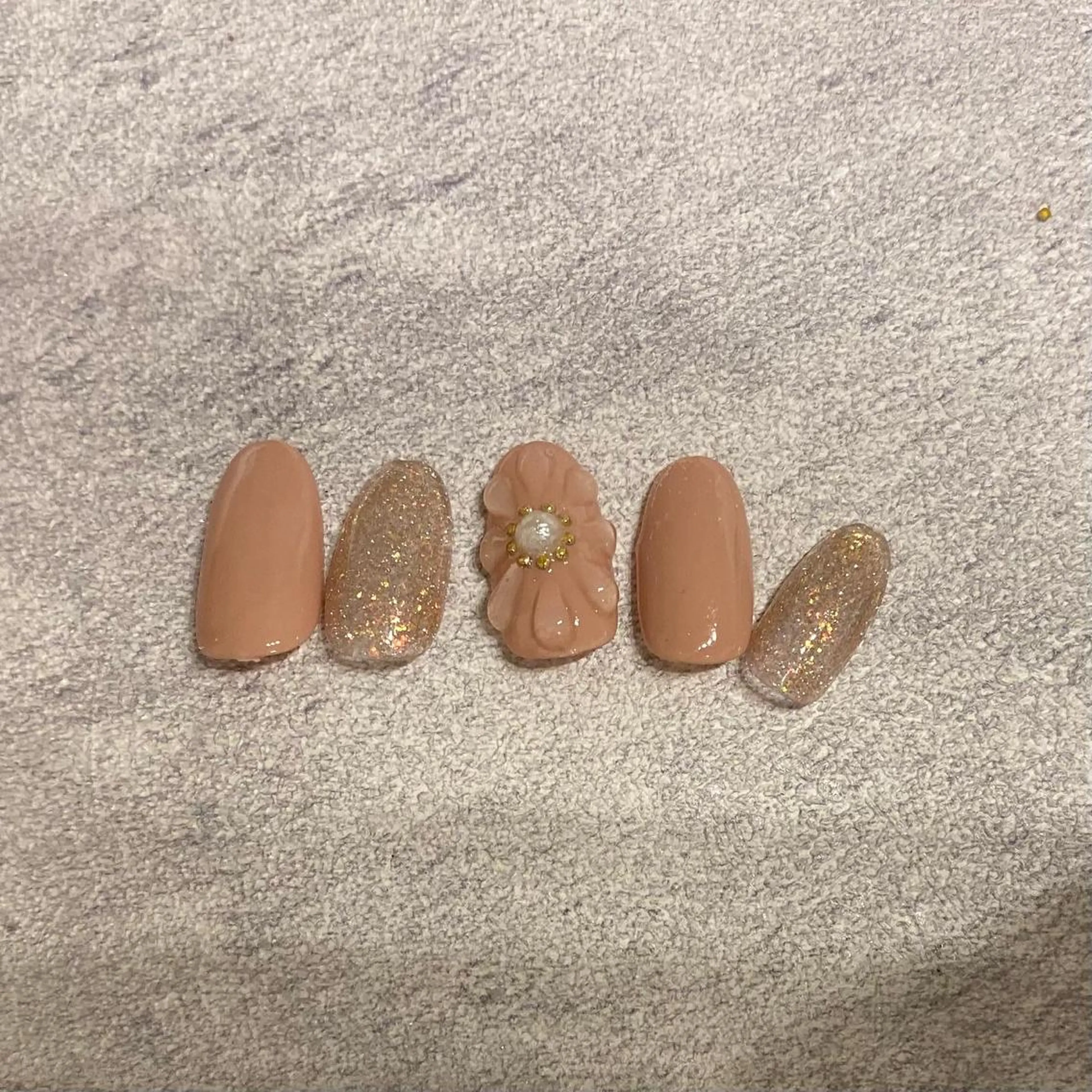 ネイル オーロラネイル キラキラネイル ロングネイル ミラーネイル ニュアンスネイル melumooi nailのネイルデザイン