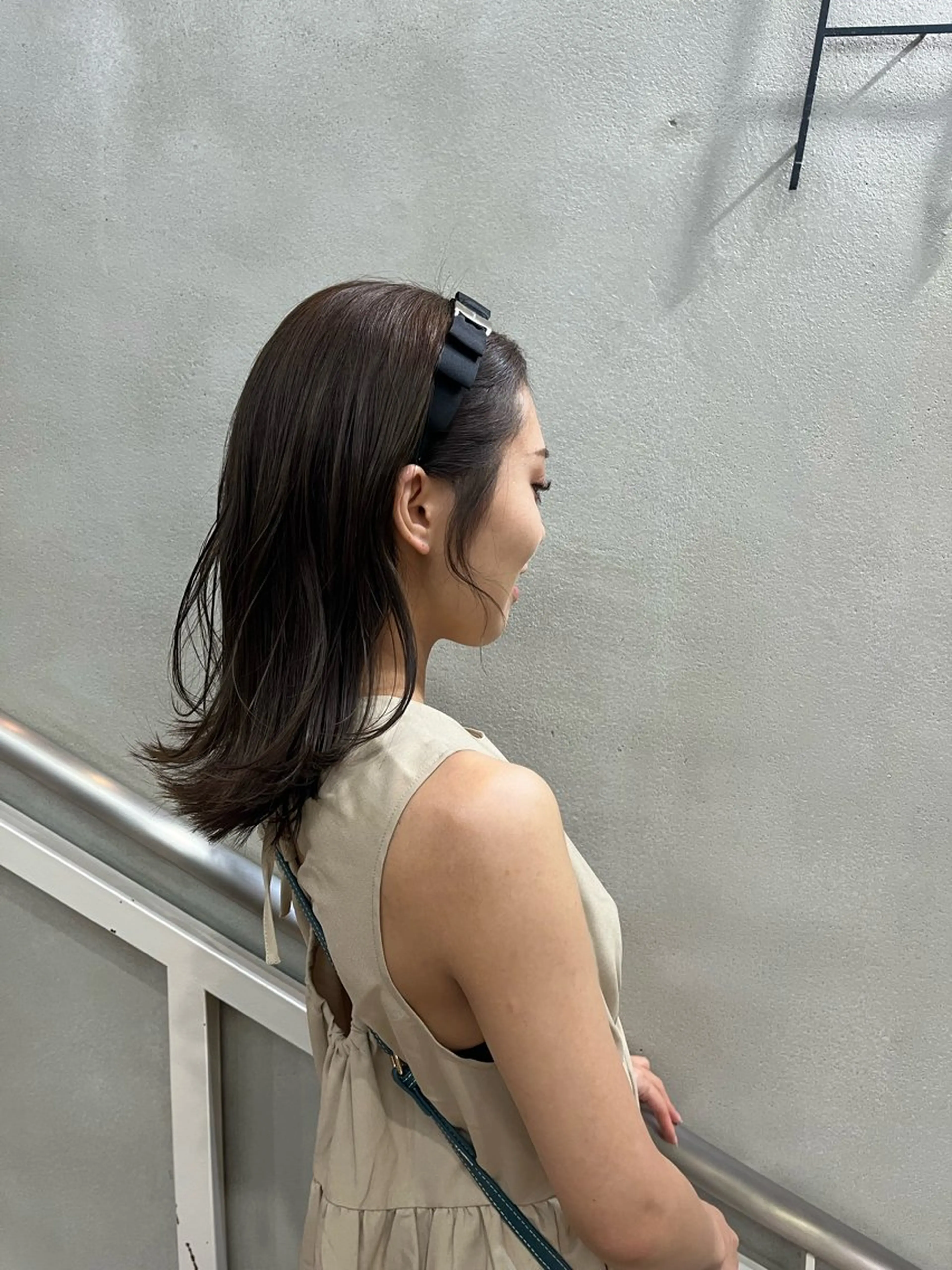 セミロング カラー 佐藤 永夏のヘアスタイル