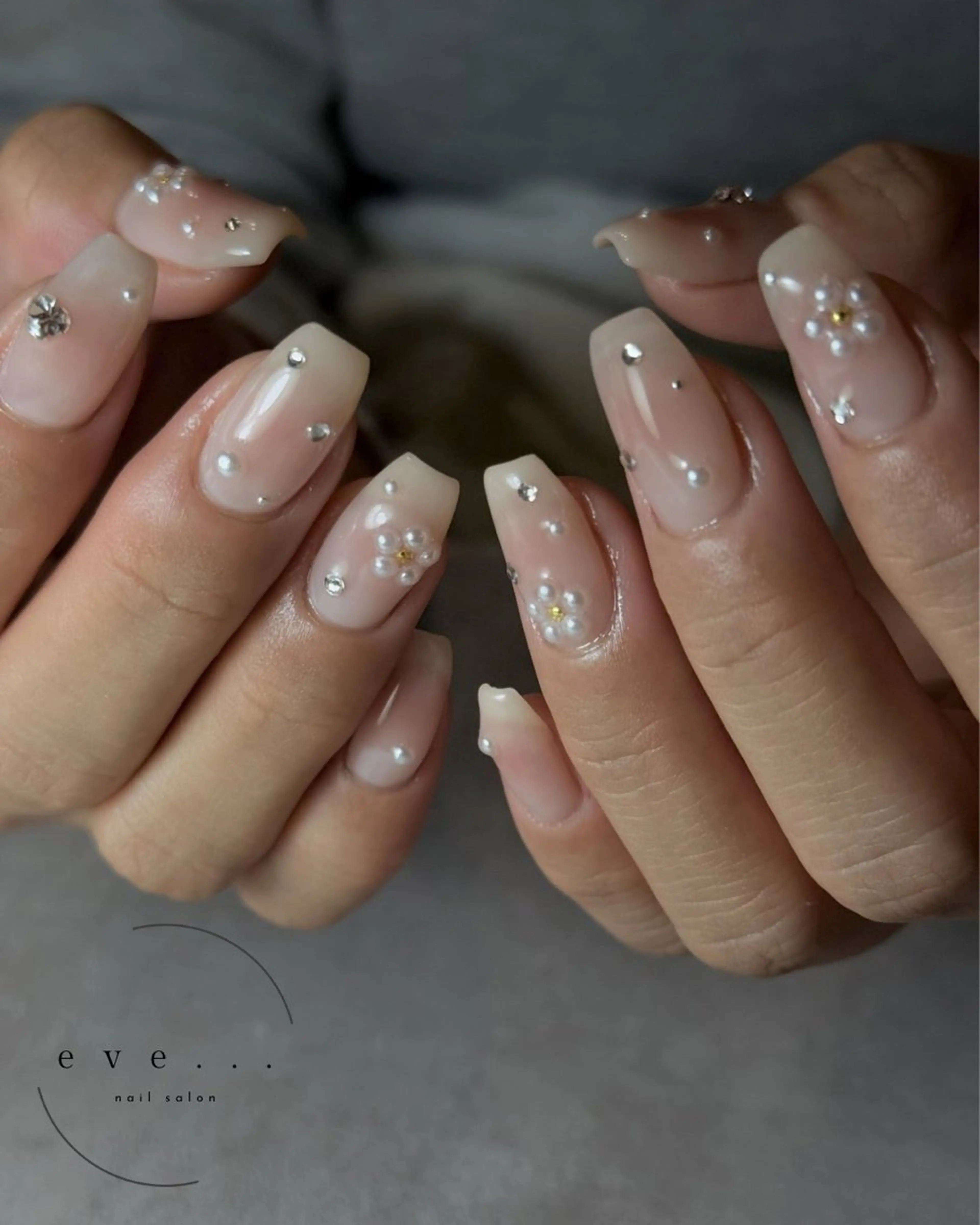 ネイル チークネイル ハンドネイル nail salon eve...のネイルデザイン