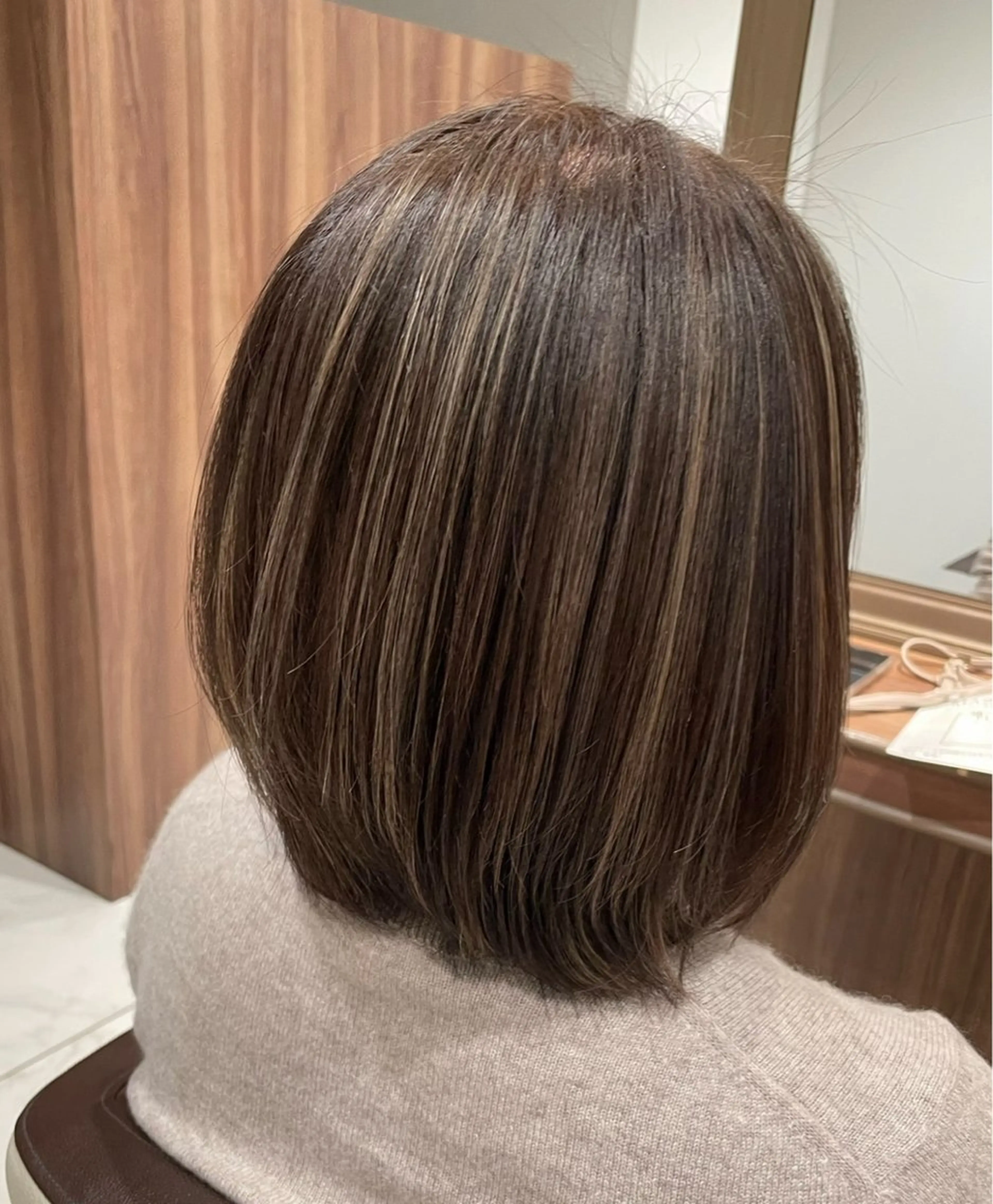 ショート カラー バレイヤージュ ハイライトカラー ハイライト レイヤーカット ヘアカラー 🇰🇷韓国ヘア★ 副店長.쿠리타⭐︎のヘアスタイル