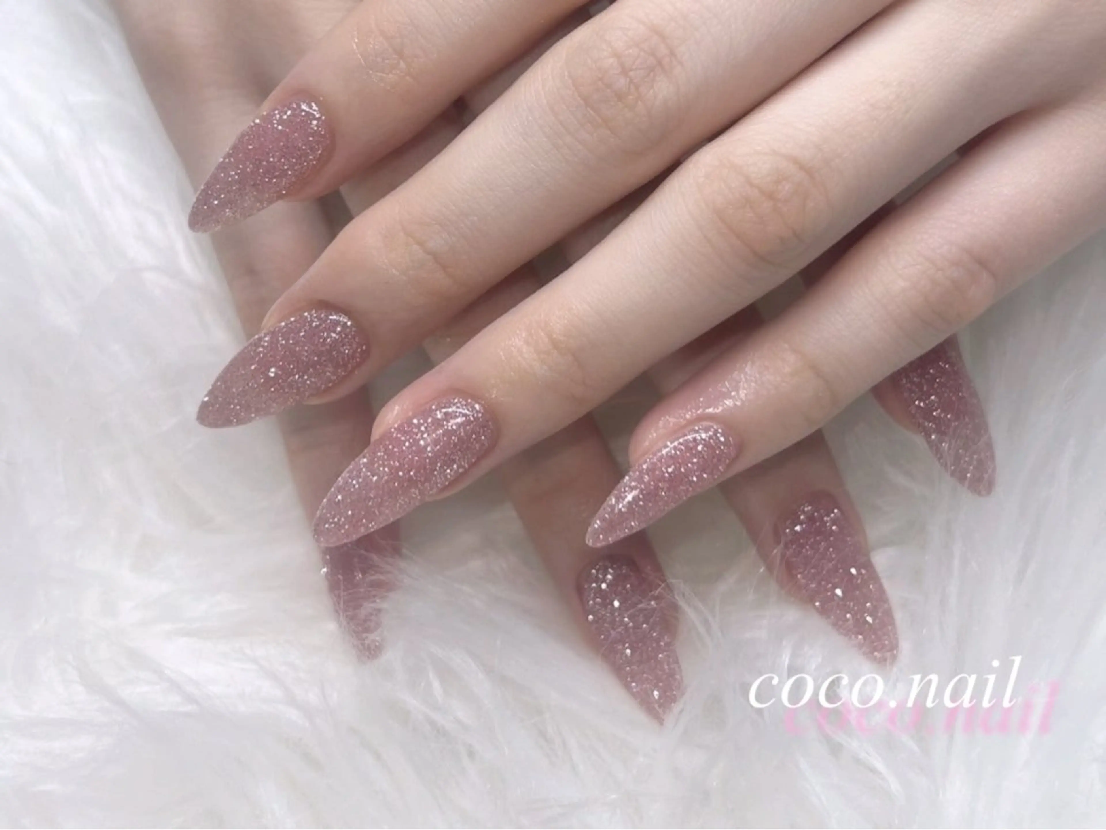 ネイル ハンドネイル フットネイル lili.nail y2k/長さ出しのネイルデザイン