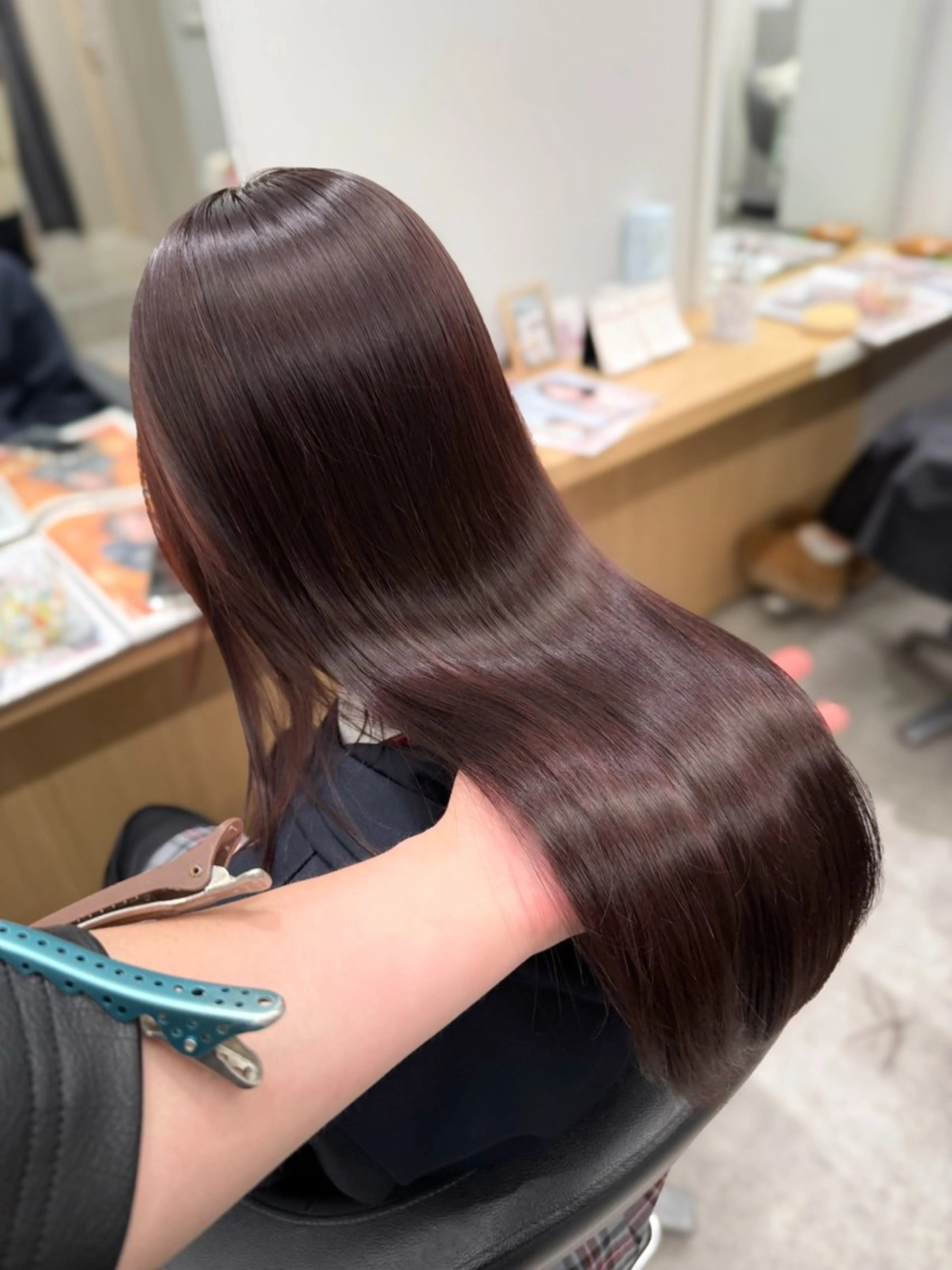 ロング カラー バレイヤージュ ミストバング ブリーチ ケアブリーチ ダブルカラー カット ヘアカラー トリートメント 巻ける髪質改善🫧ハ イライト/永田汰伊智のヘアスタイル