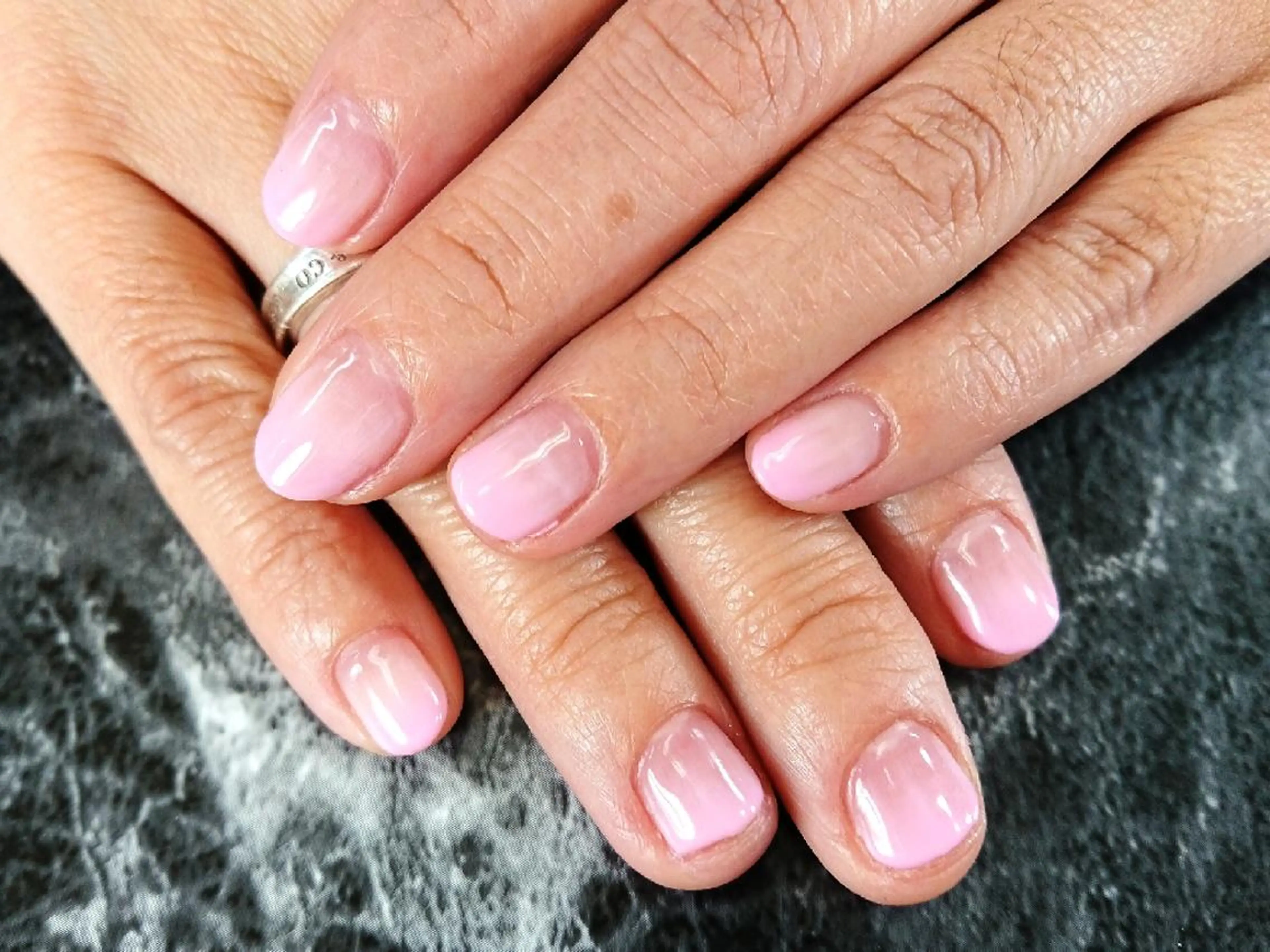 ネイル グラデーション ピンク 林 珠里のネイルデザイン