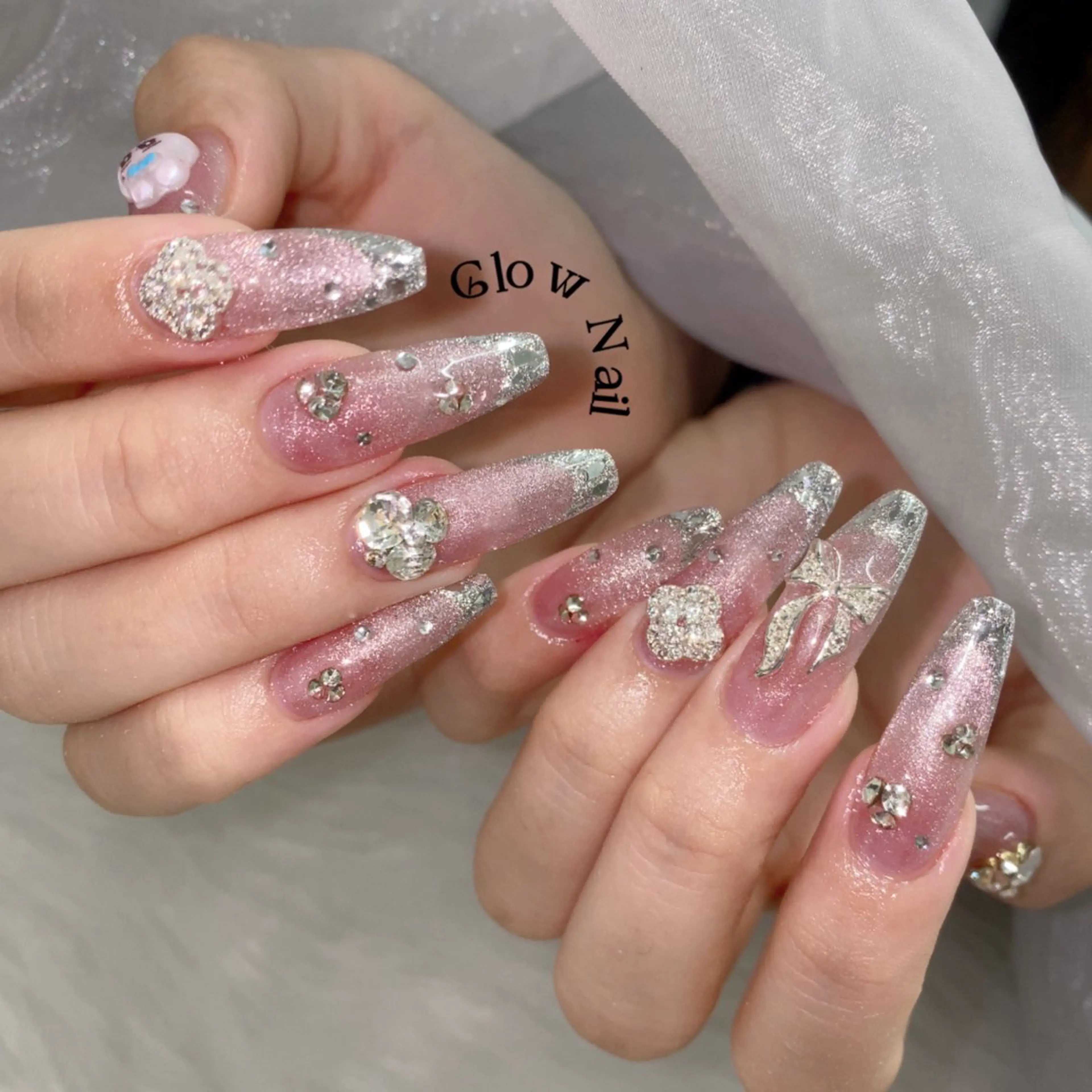 ネイル Glow Nail スカルプ専門店のネイルデザイン