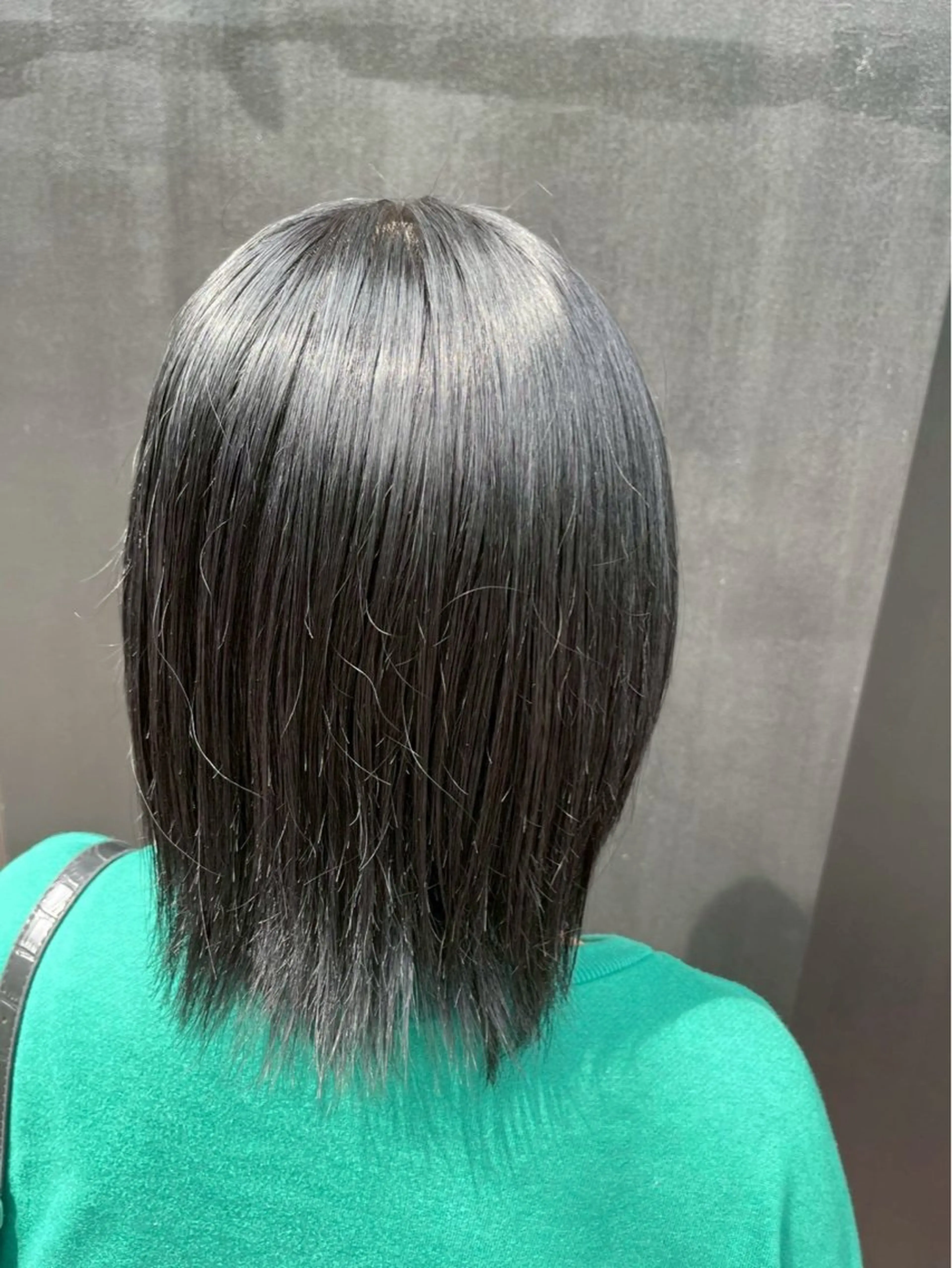 ミディアム 松田 鈴菜のヘアスタイル