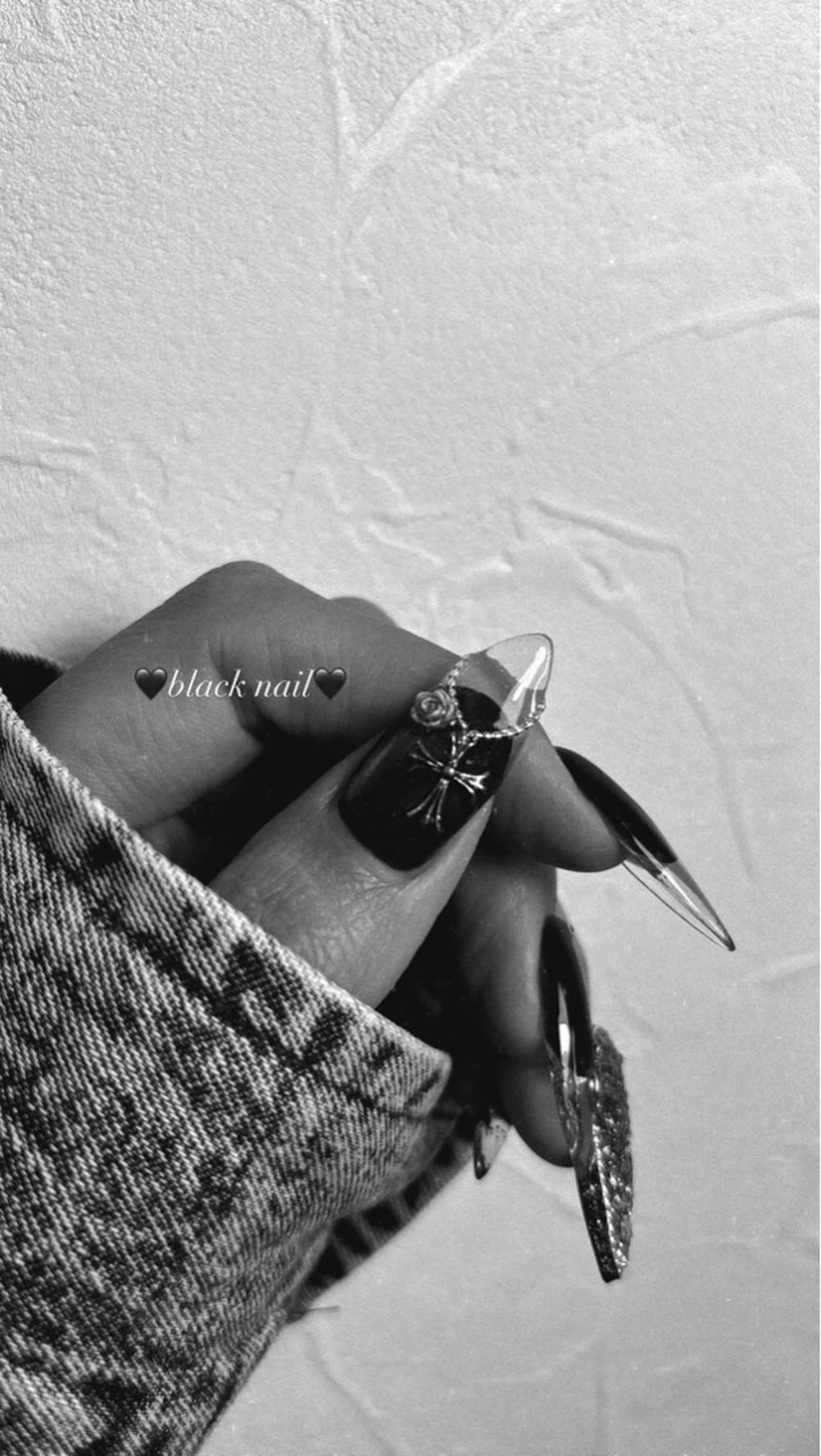 ネイル Lino𓂃⟡.· Chizuruのネイルデザイン