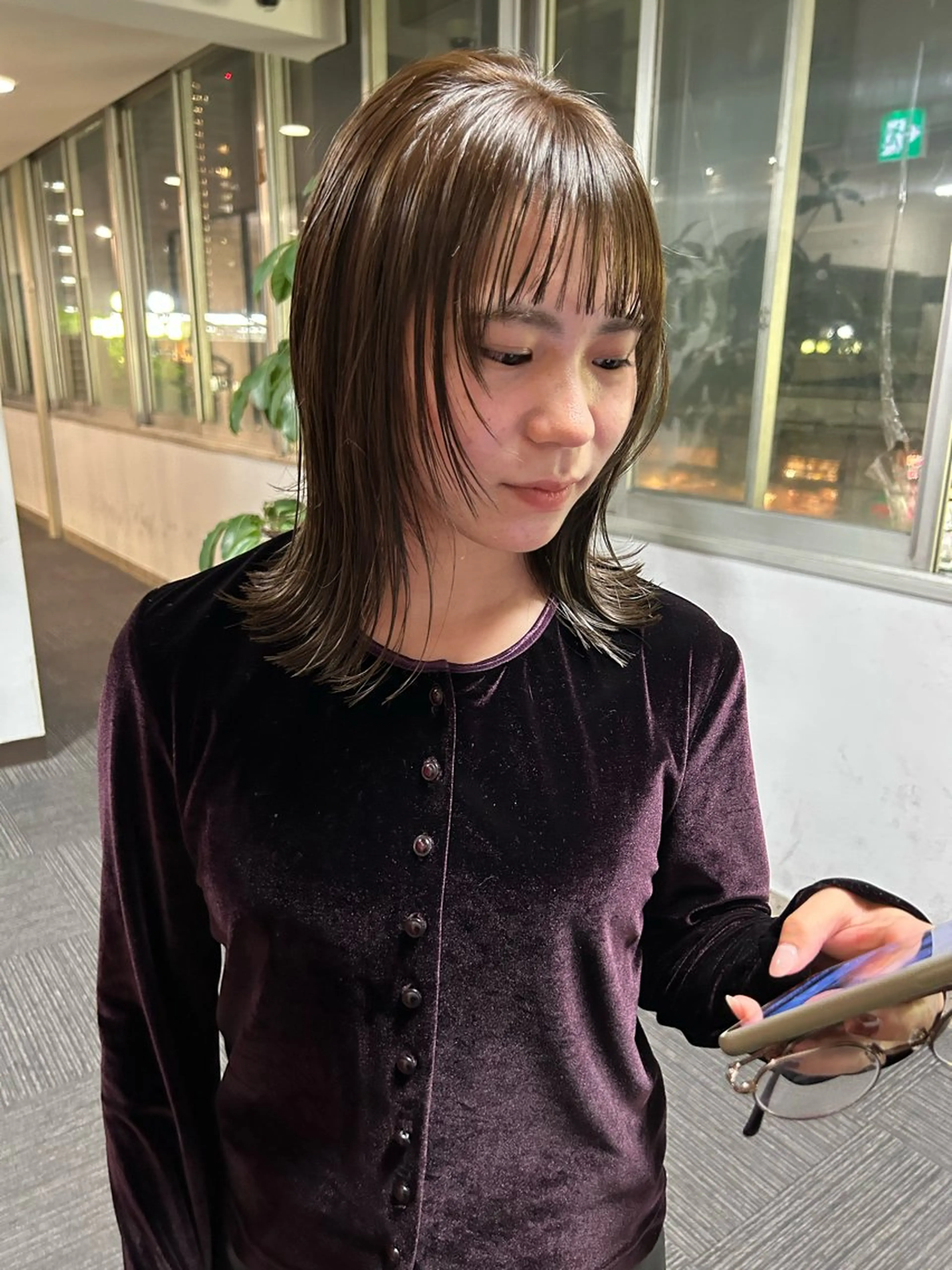 ミディアム 西岡 紗代のヘアスタイル