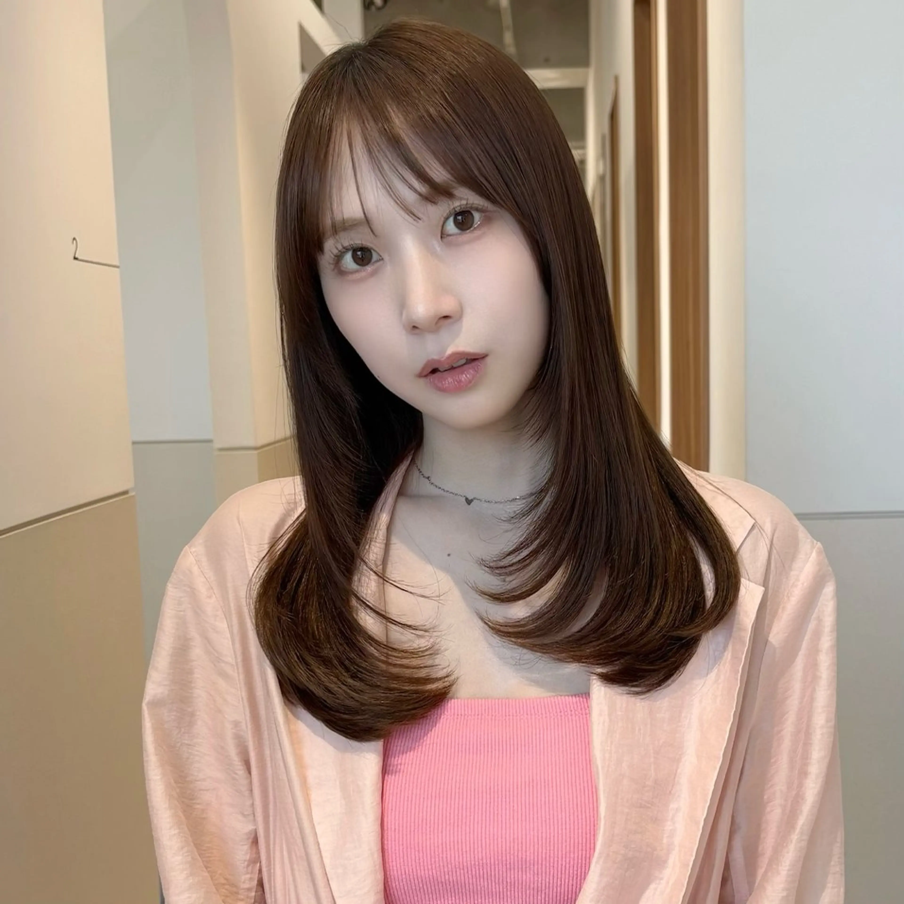 セミロング レイヤーカット トリートメント ヘアカラー トリートメント ツヤ髪♡ 佐取歩のヘアスタイル