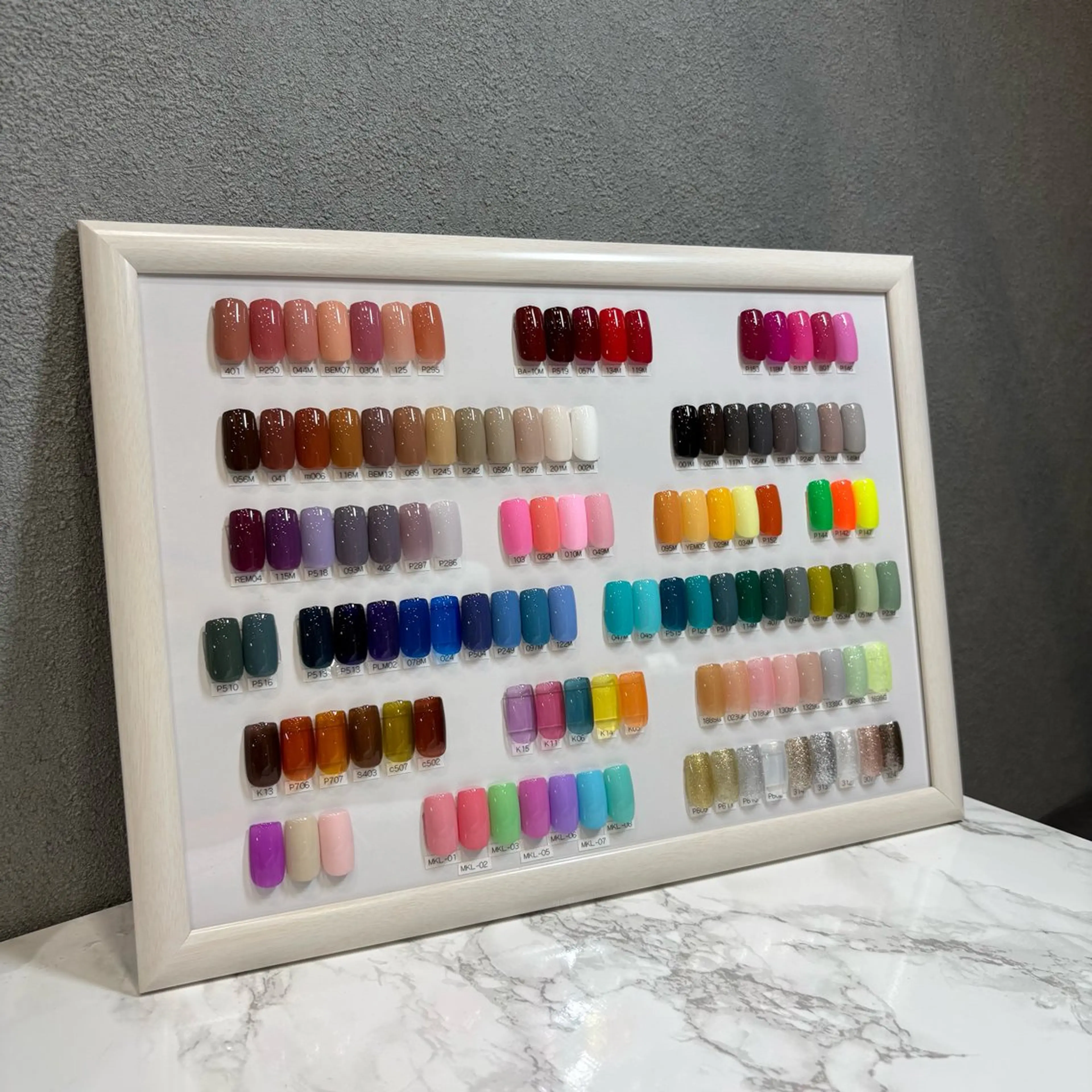 ネイル ハンドネイル AYAMI🐥 モデルさん募集中のネイルデザイン