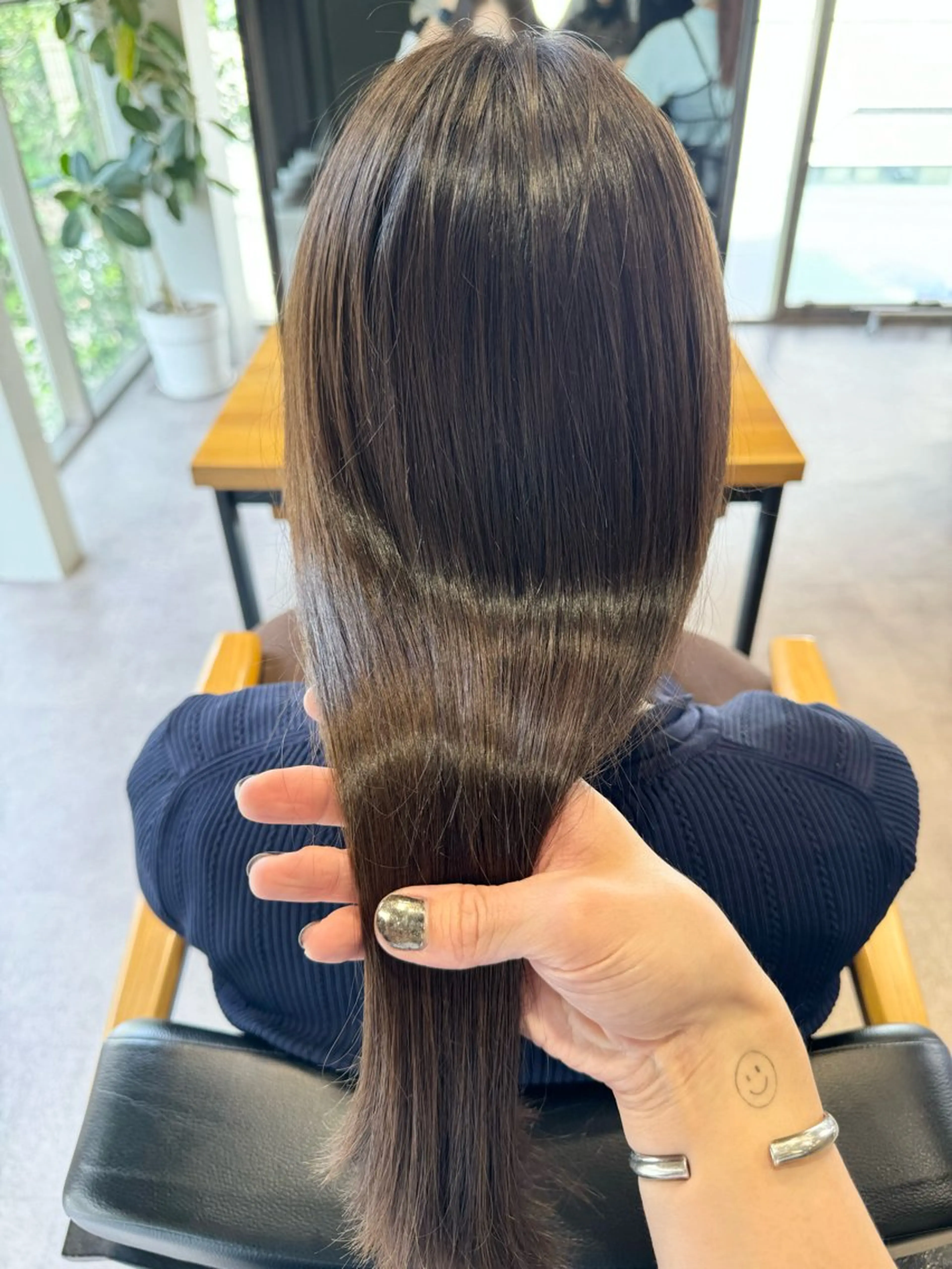 ミディアム カラー カット ヘアカラー トリートメント 佐藤史哉* 韓国レイヤー赤み除去のヘアスタイル