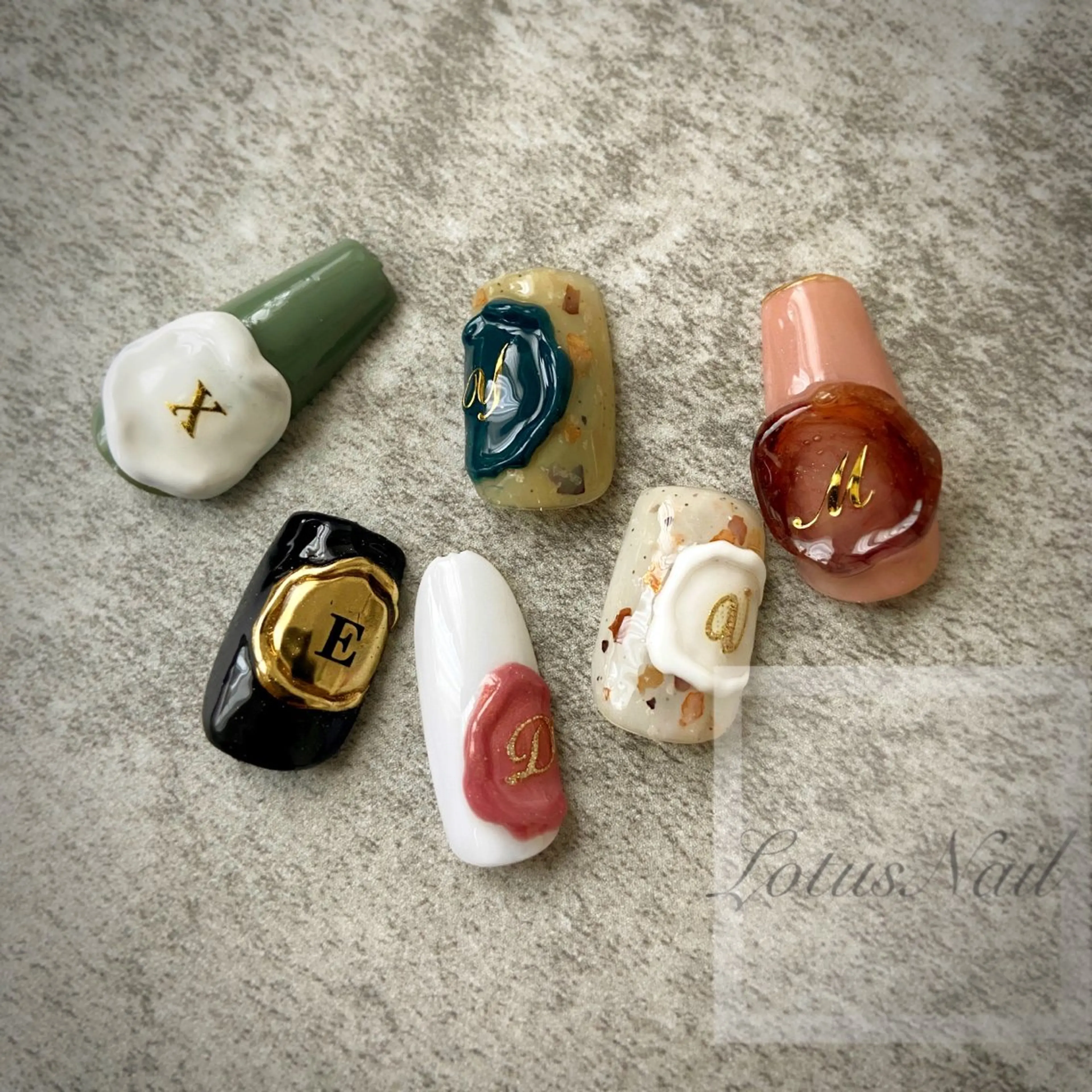 ネイル ハンドネイル Lotus Nailのネイルデザイン