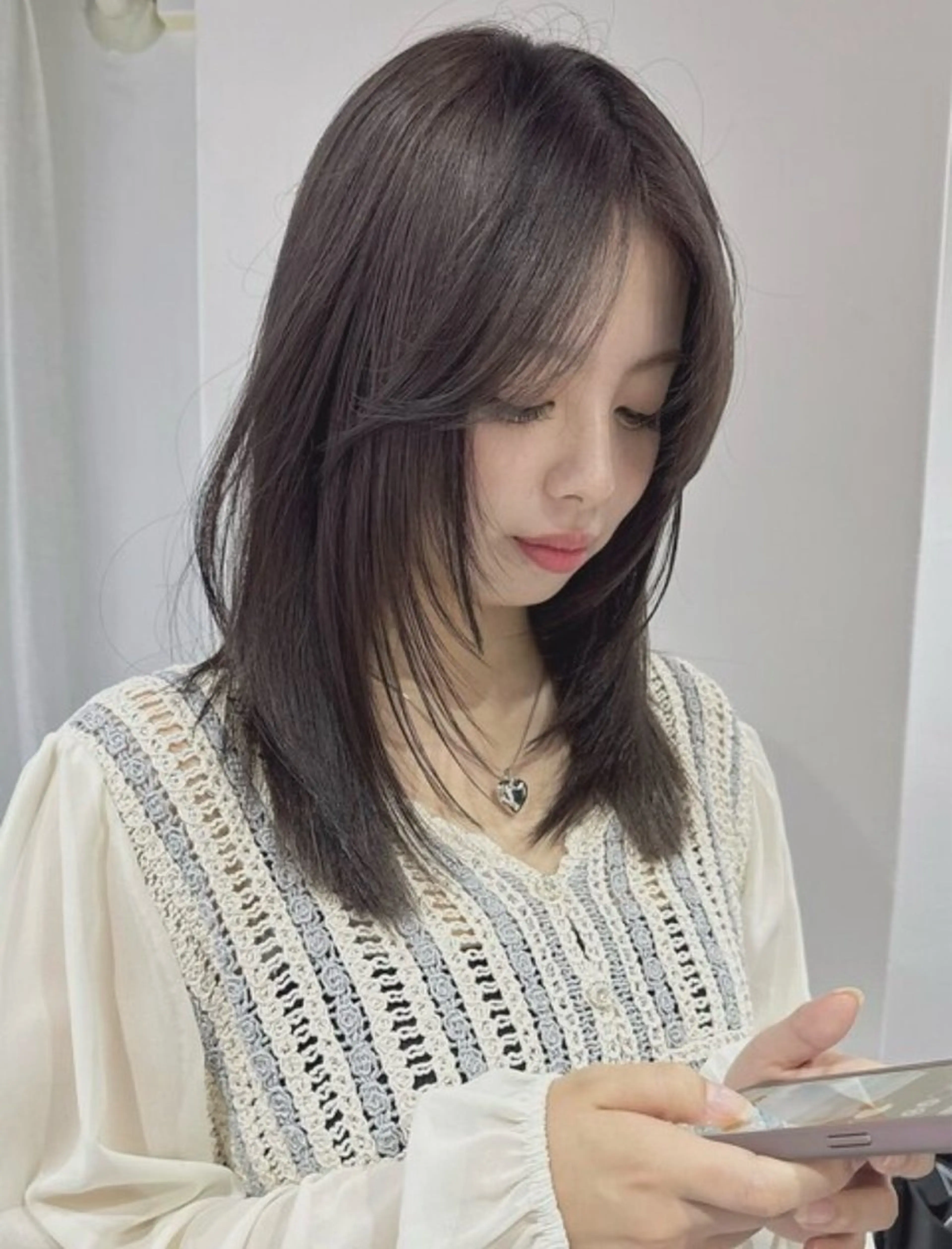 セミロング カラー ヘアカラー トリートメント 🍬 暖色/艶髪 カラー 🍬 みはなのヘアスタイル