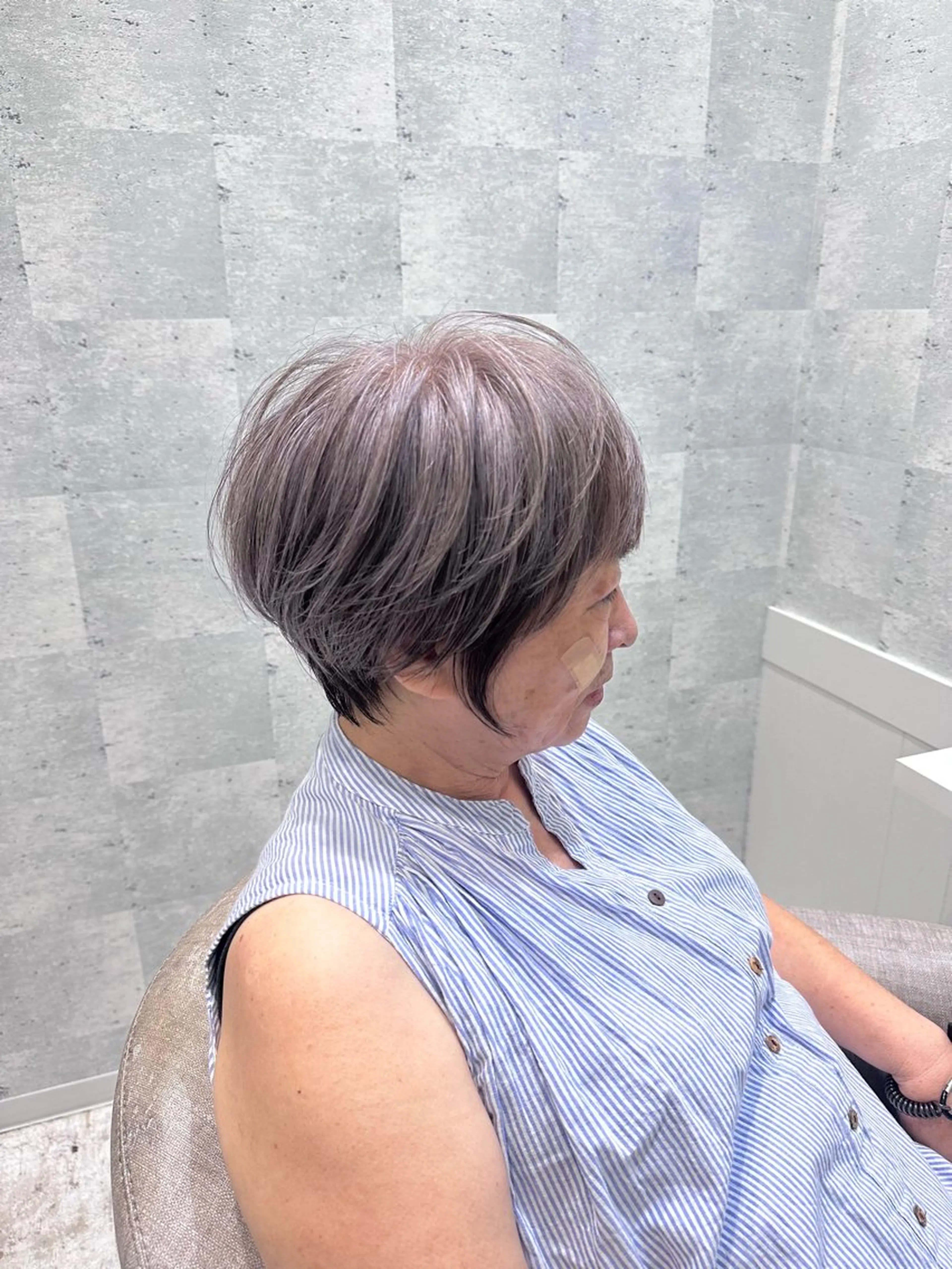 ショート カラー 西山 将太のヘアスタイル