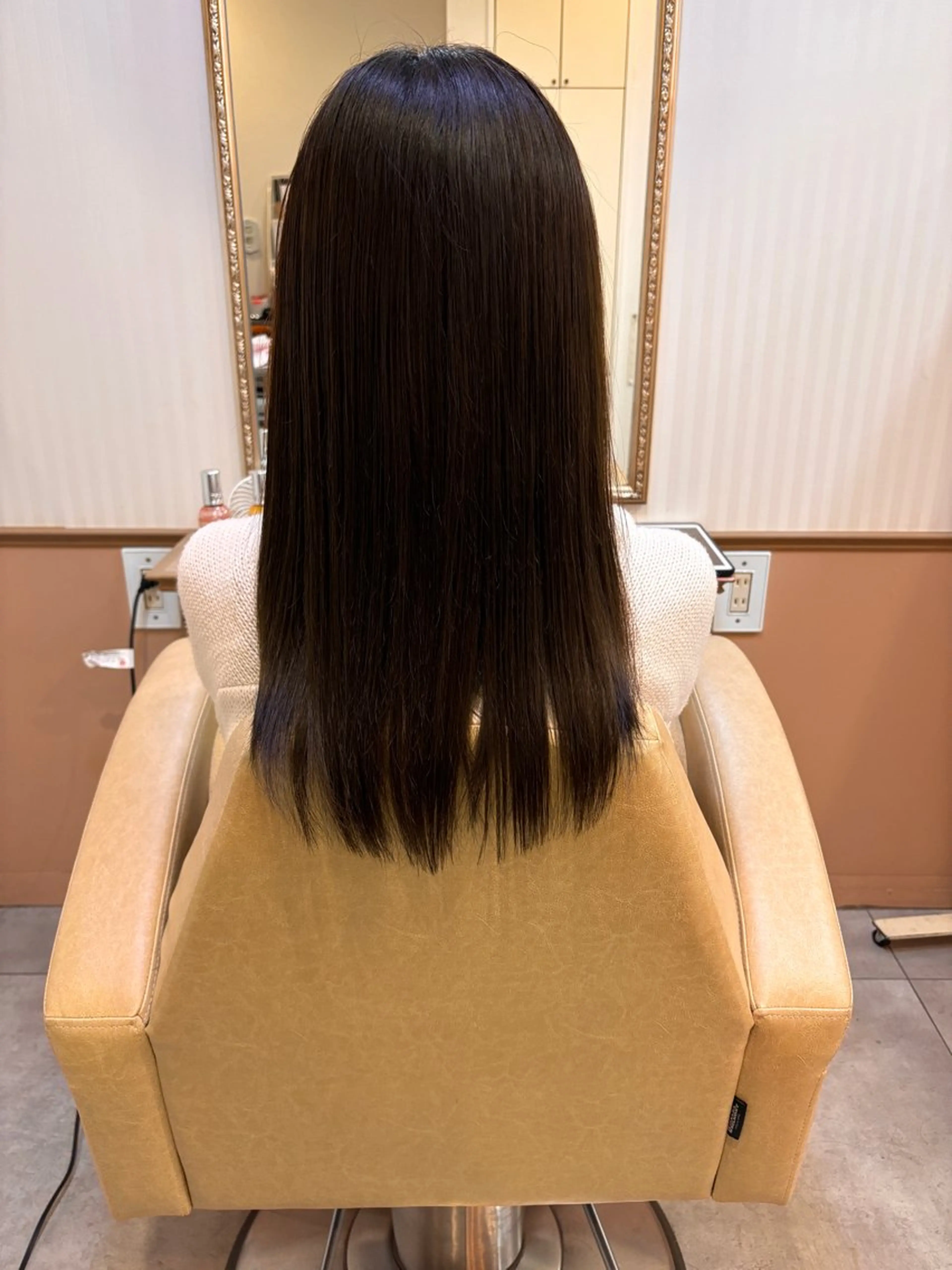 ロング 吉井 愛のヘアスタイル