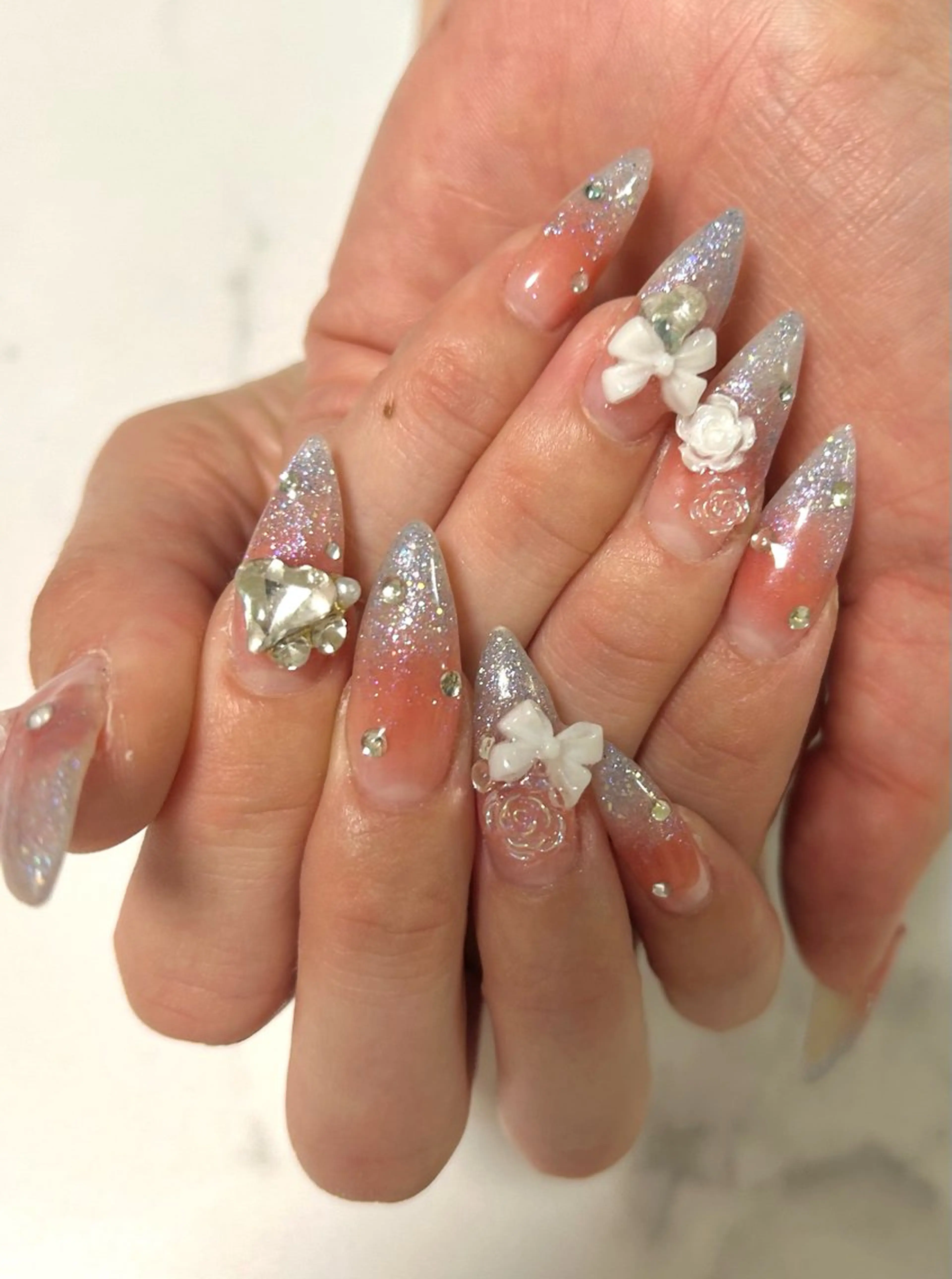 ネイル ハンドネイル ArcoIris所属・Arco Iris 告瑠莉のネイルデザイン