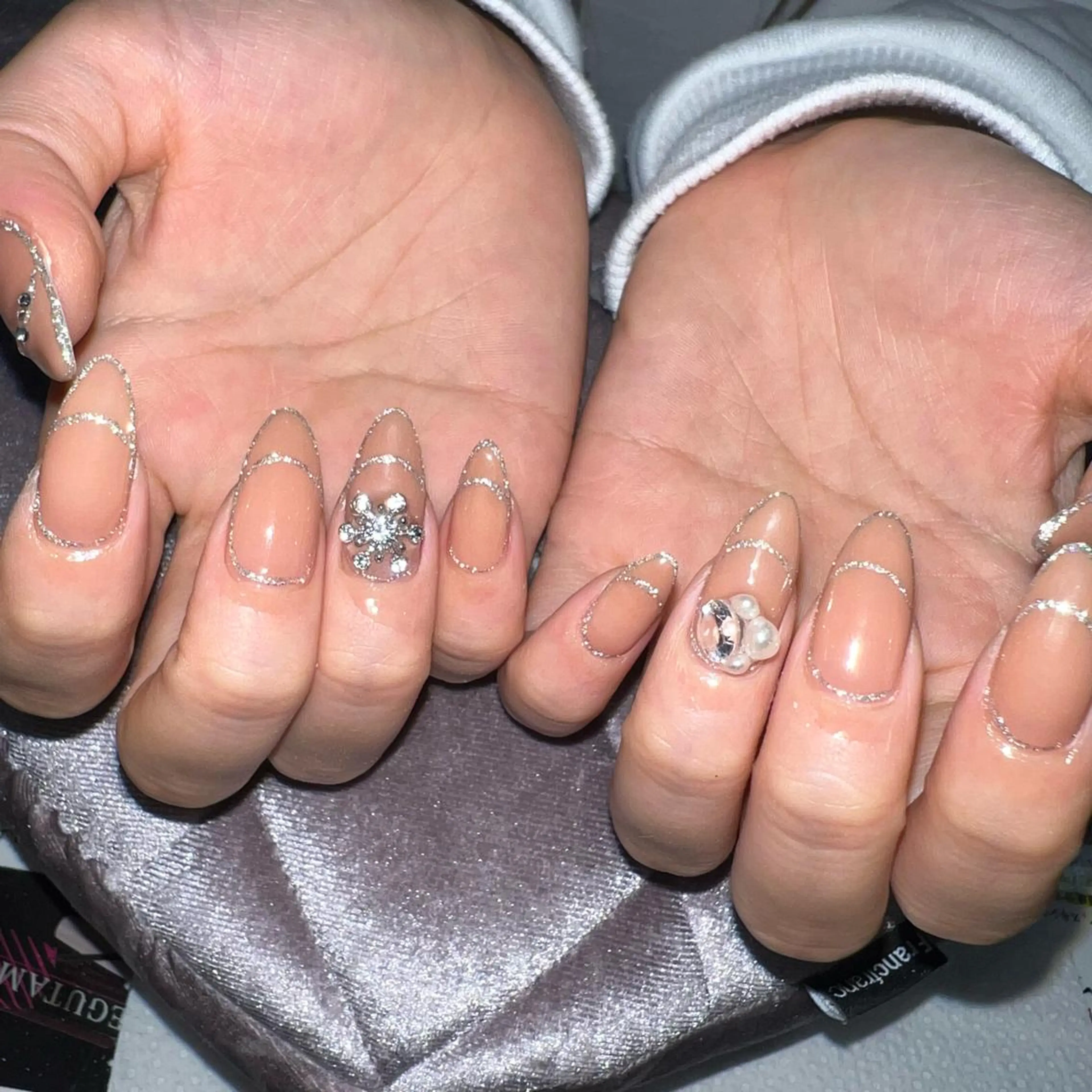 ネイル フラッシュネイル ハンドネイル REMIA所属・beauty salonREMIAのネイルデザイン