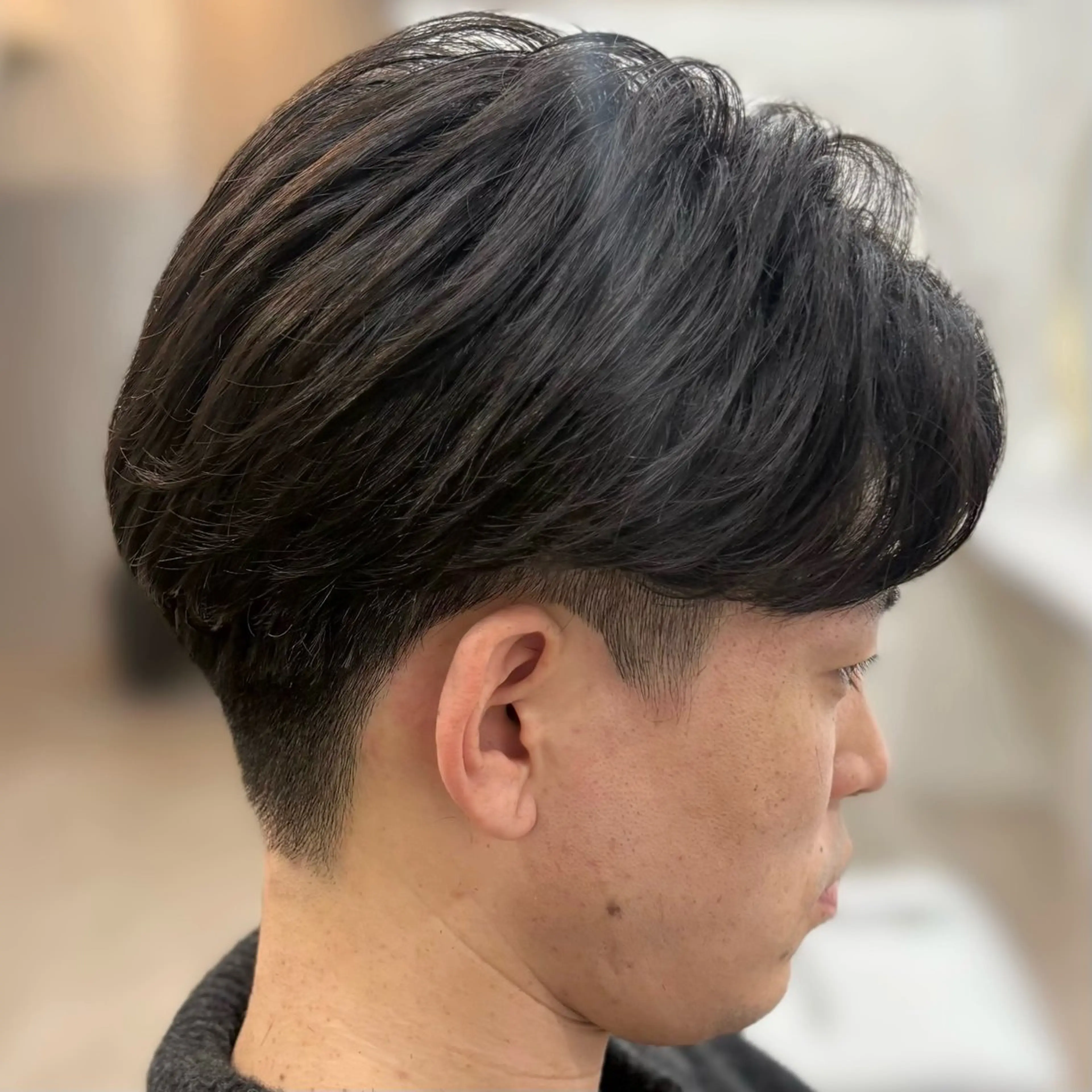 パーマ メンズ カット パーマ フェザーパーマ🦋 毛流れ🖤ayaneのヘアスタイル