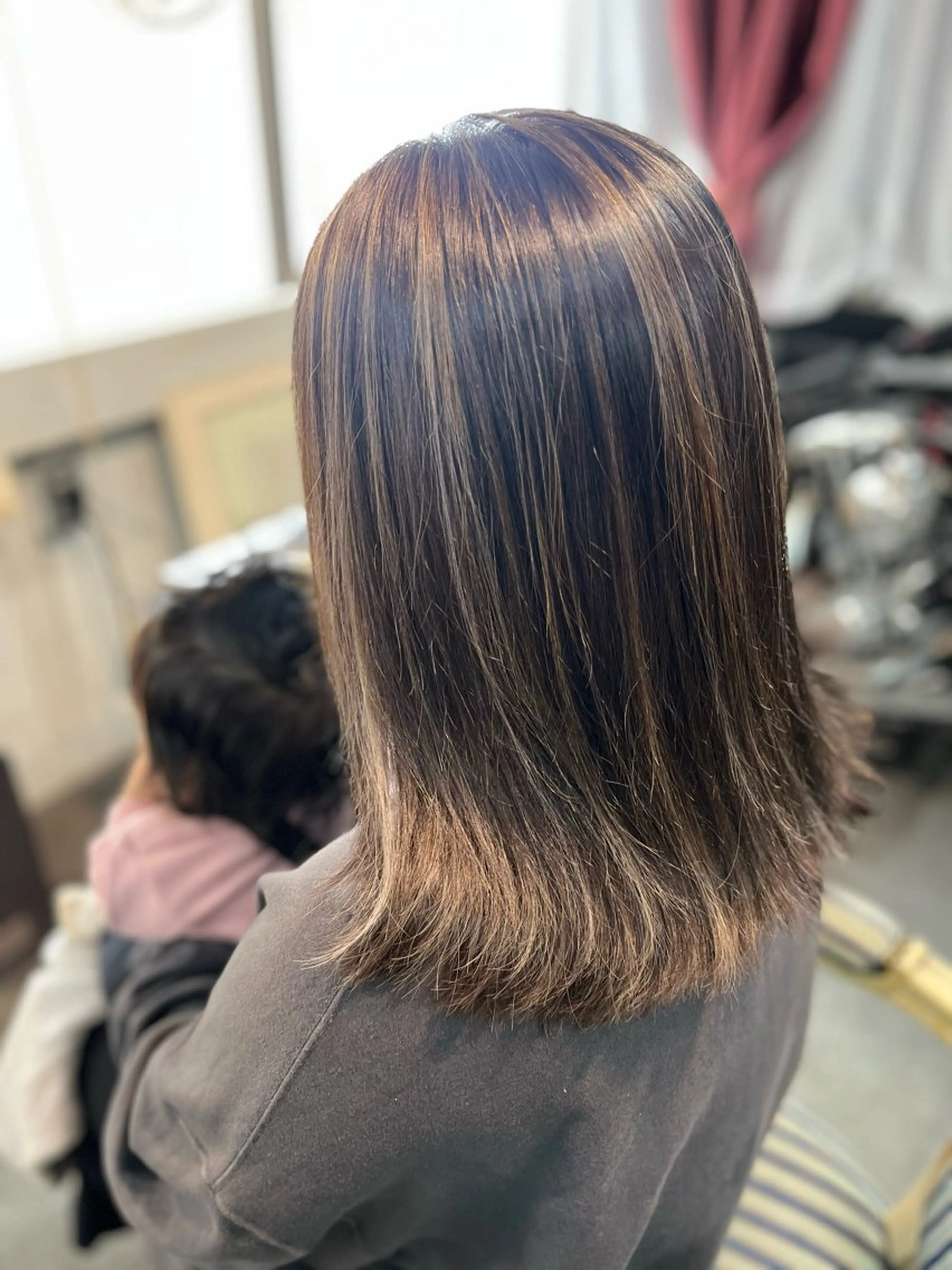 ミディアム カラー Mariana雛/ 西大分/ハイライトのヘアスタイル