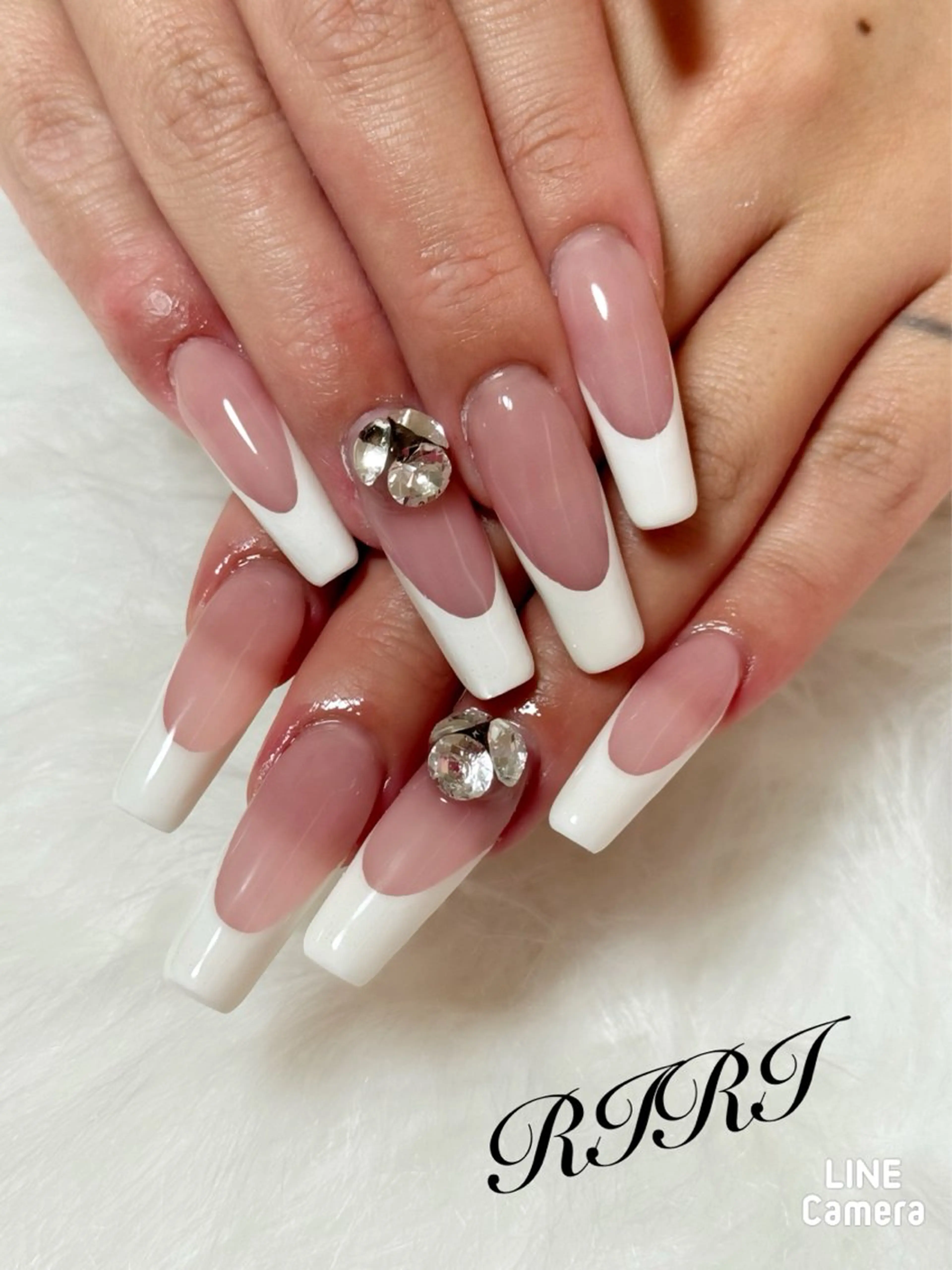 ネイル フレンチネイル ジェルネイル ロングネイル スカルプネイル シンプルネイル ハンドネイル riri オーナーのネイルデザイン