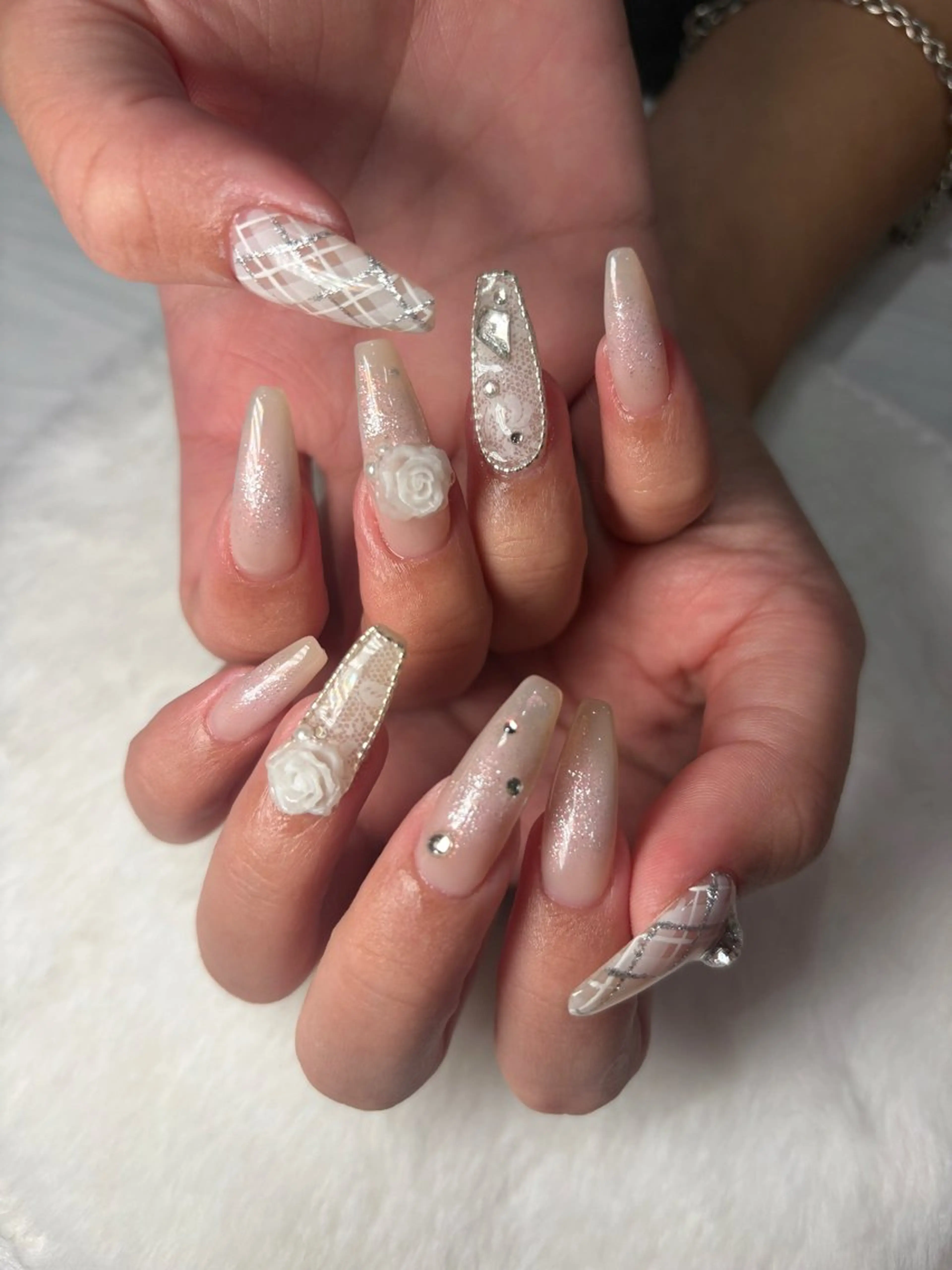 ネイル Y U K Iのネイルデザイン