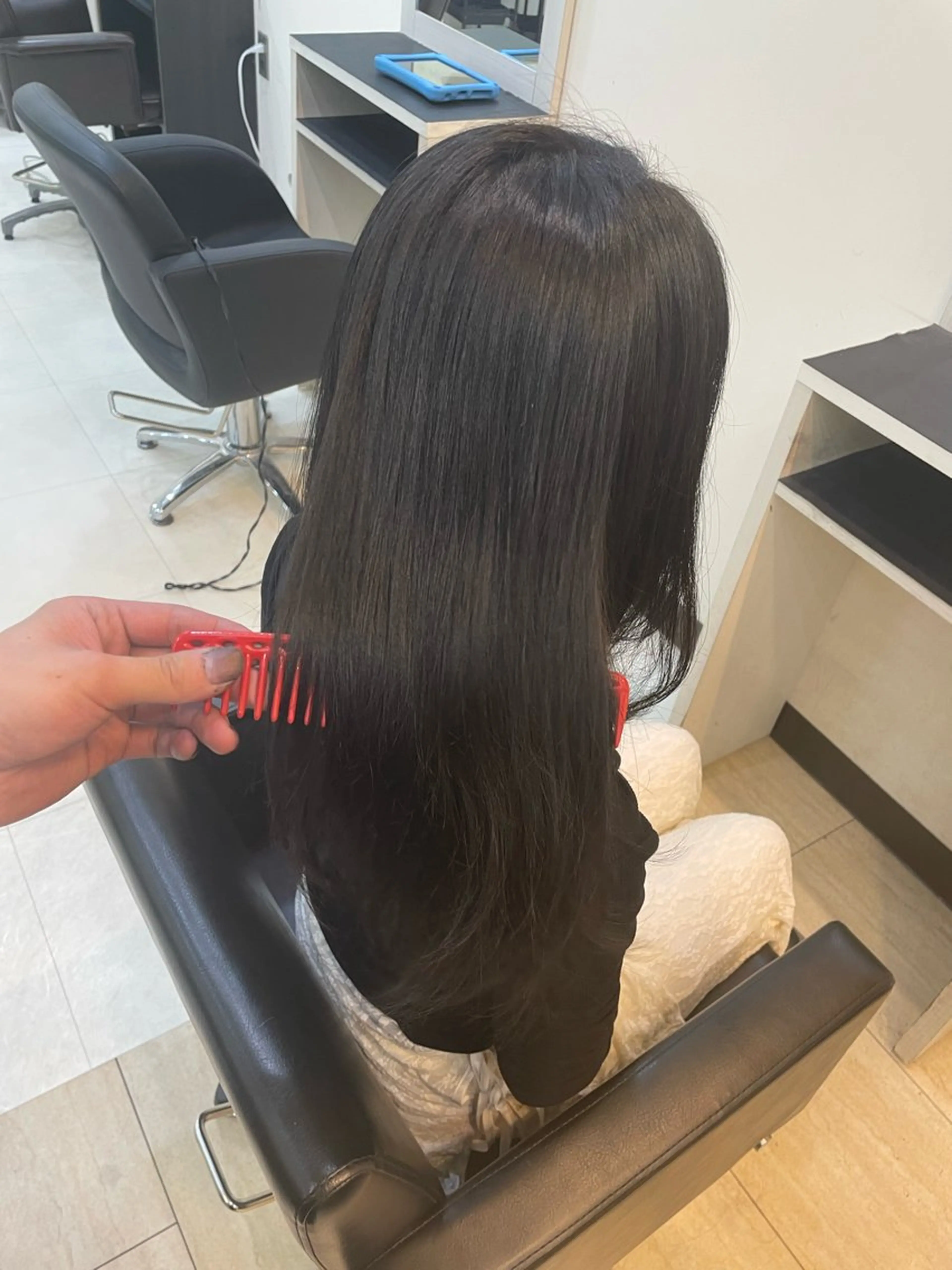 ロング ヘアカラー トリートメント 奥野碧🌈艶髪 /ダメージレスカラーのヘアスタイル