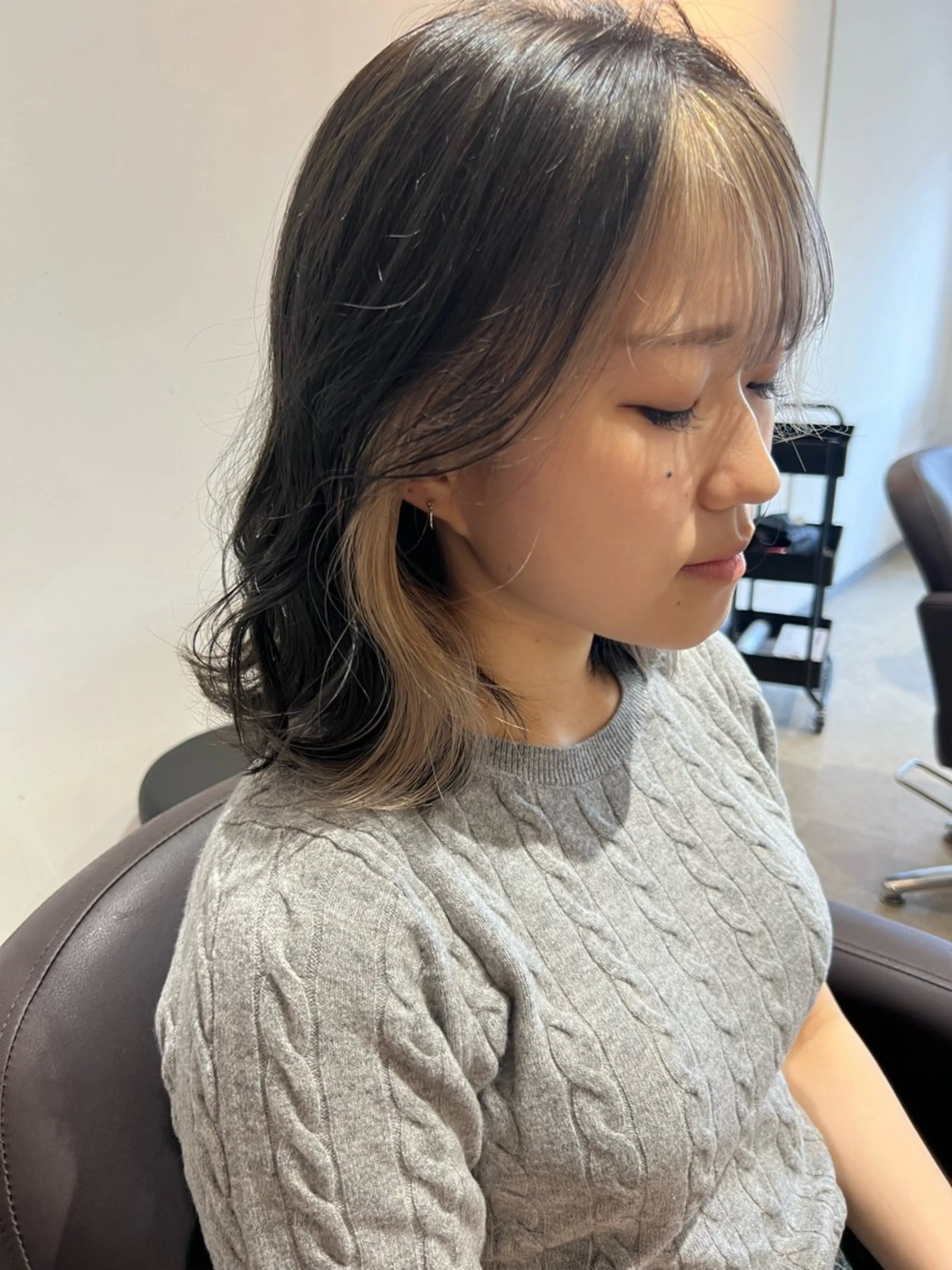 カラー ベージュカラー ブリーチ ケアブリーチ インナーカラー ミルクティーベージュ suii..hair designのヘアスタイル