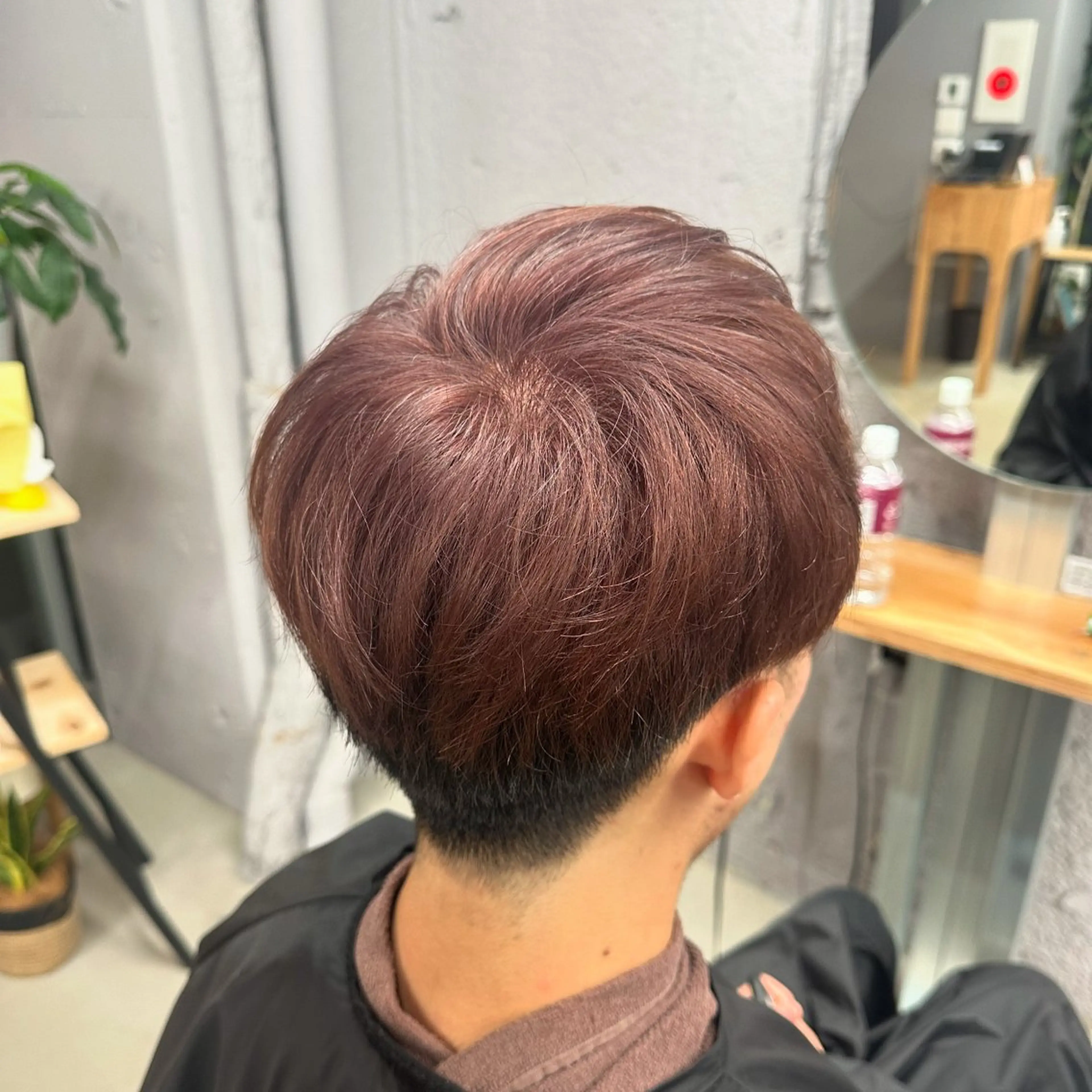 ショート カラー メンズ メンズブリーチ ベージュカラー ブリーチ ピンクカラー ピンクベージュ 清水 遥香のヘアスタイル