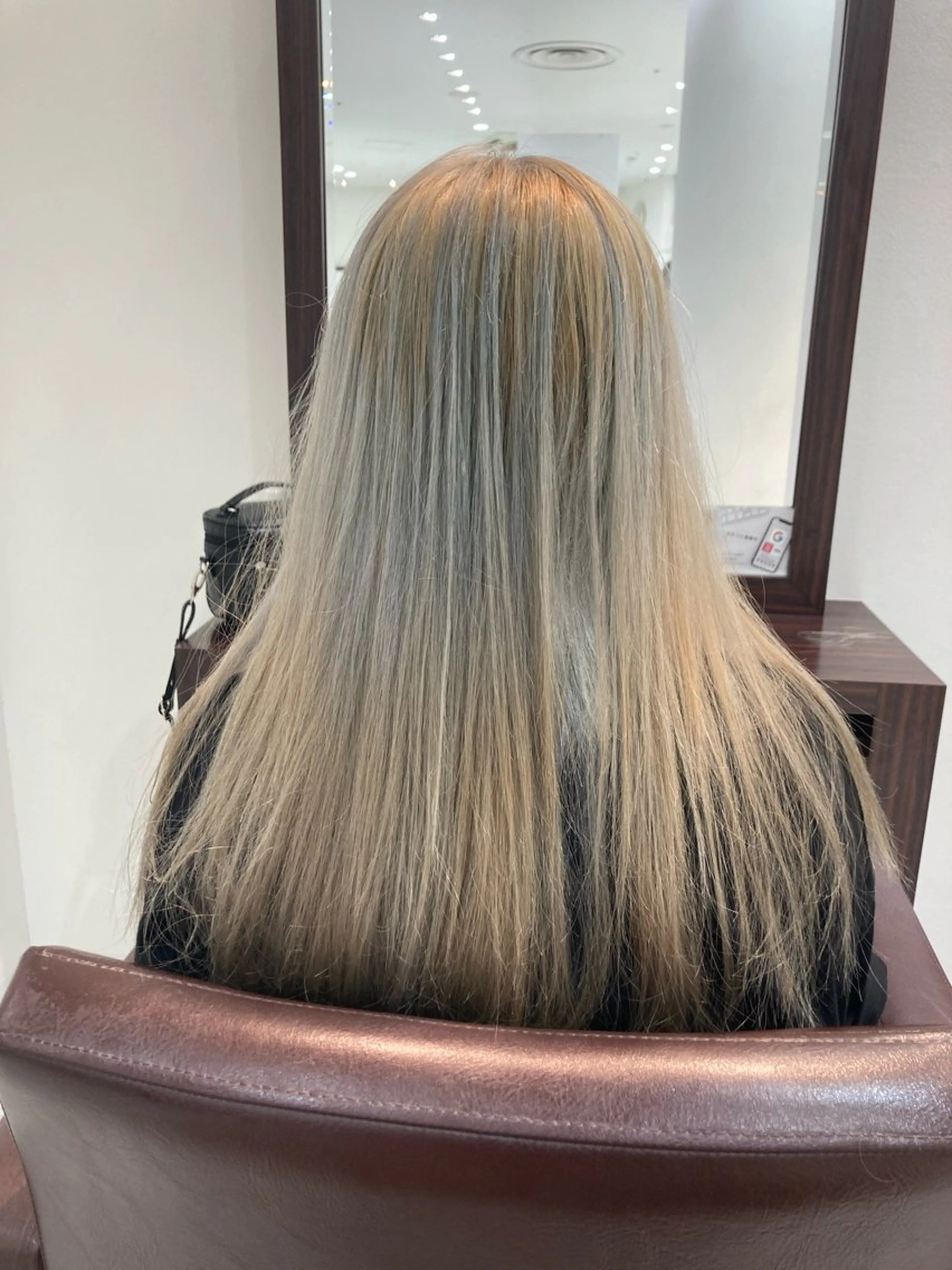 ロング カラー ブリーチ ヘアカラー トリートメント グランアージュ ネオ所属・Ryu/ハイトーン/ デザイン/髪質改善のヘアスタイル