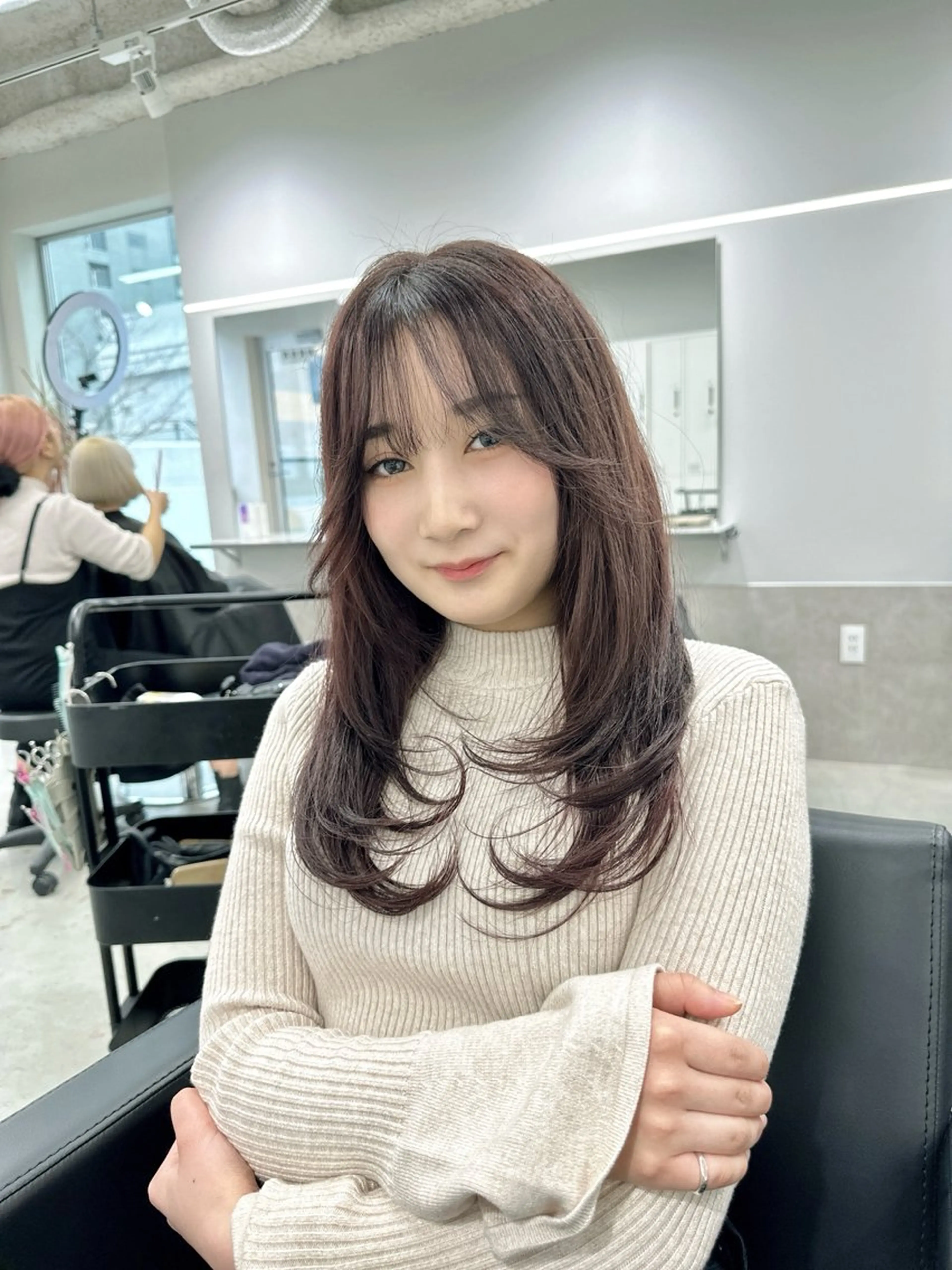 セミロング カラー ブラウンカラー ピンクカラー ピンクブラウン 韓国風ヘア レイヤーカット 福岡美容師 SOUTAのヘアスタイル