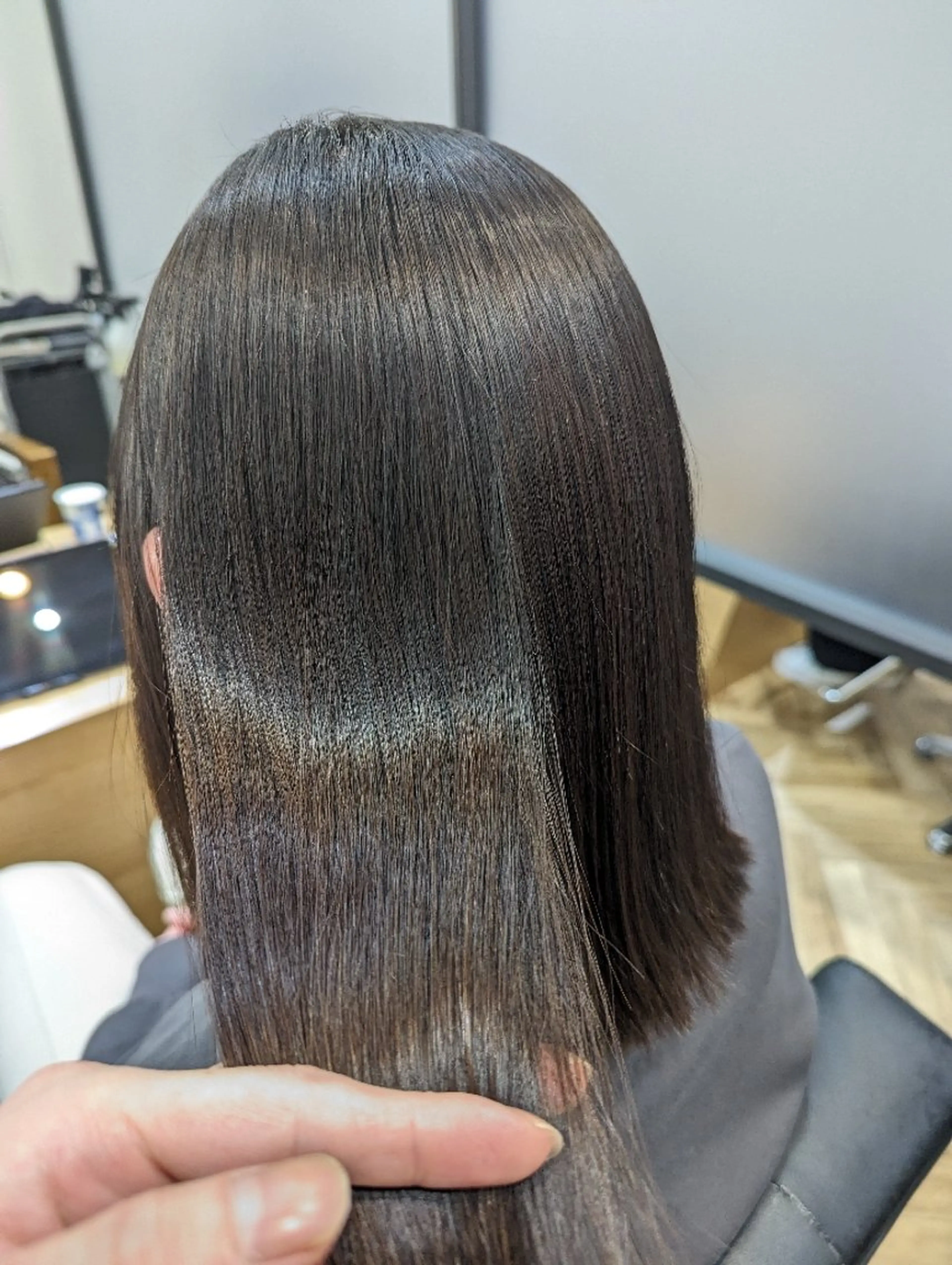 ミディアム くせ毛 ヘアカラー トリートメント ✨METEO導入店✨ 髪質改善×縮毛矯正のヘアスタイル