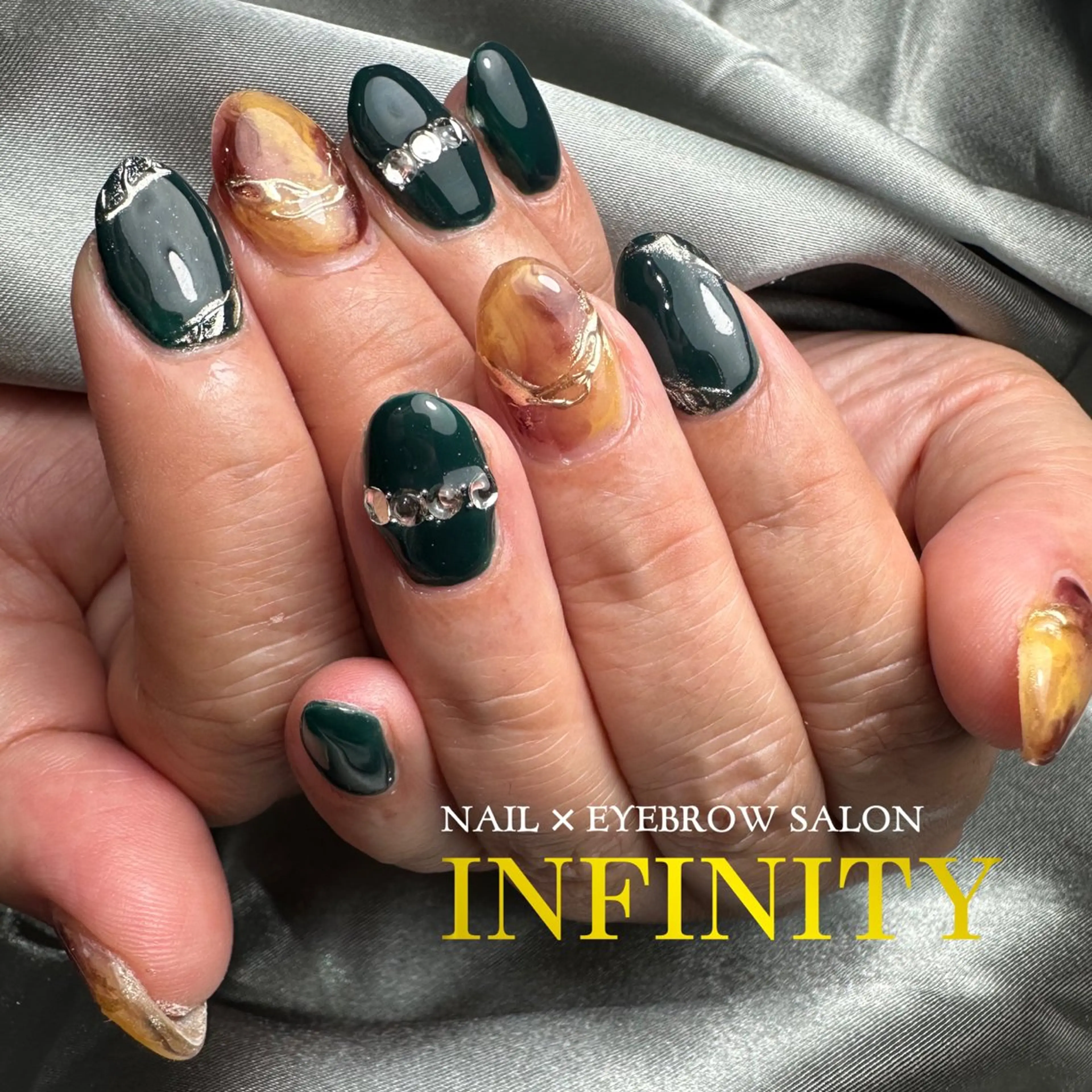 ネイル べっ甲ネイル グリーン ハンドネイル INFINITY所属・INFINITY Sachiのネイルデザイン