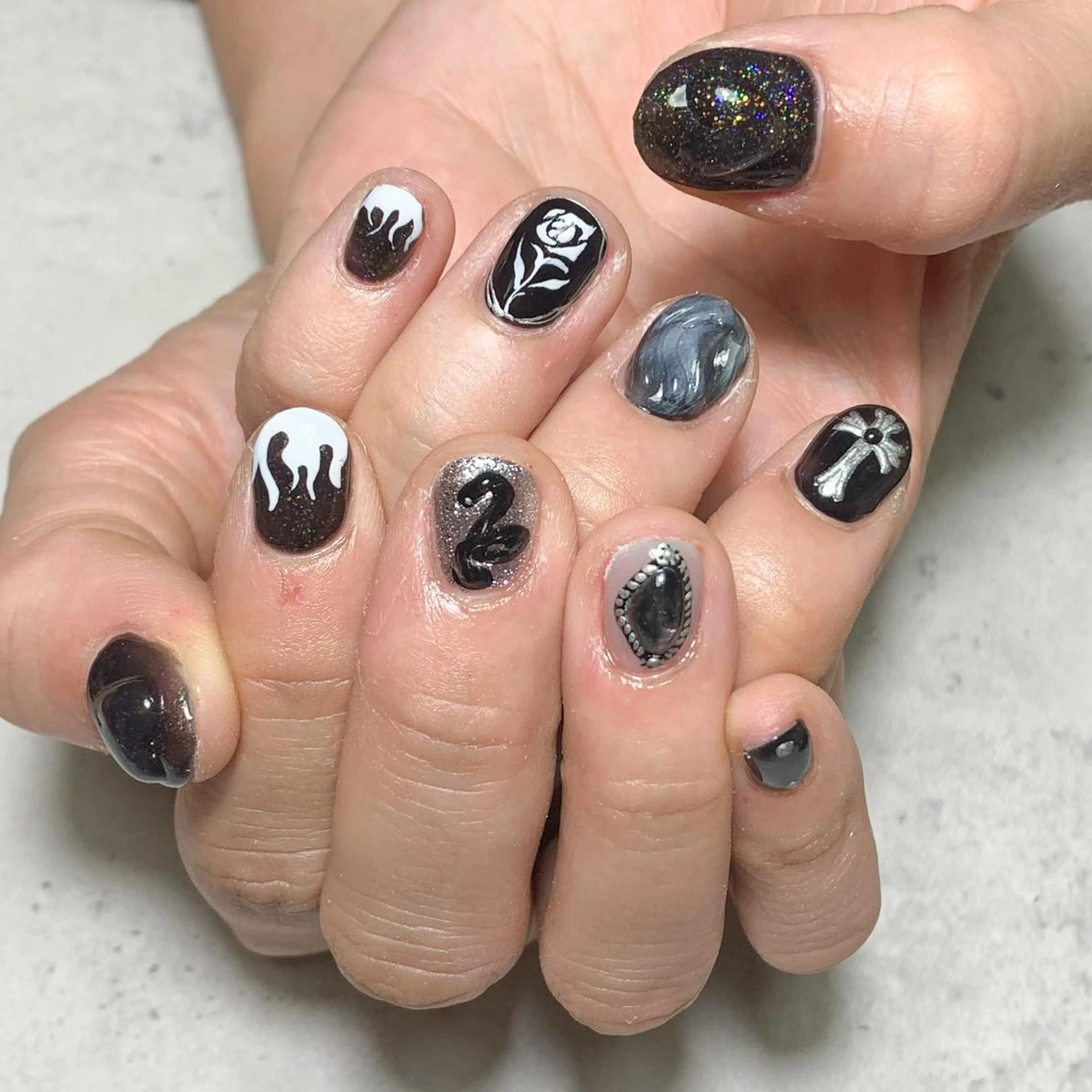 ネイル ハンドネイル FIORITURA aiのネイルデザイン