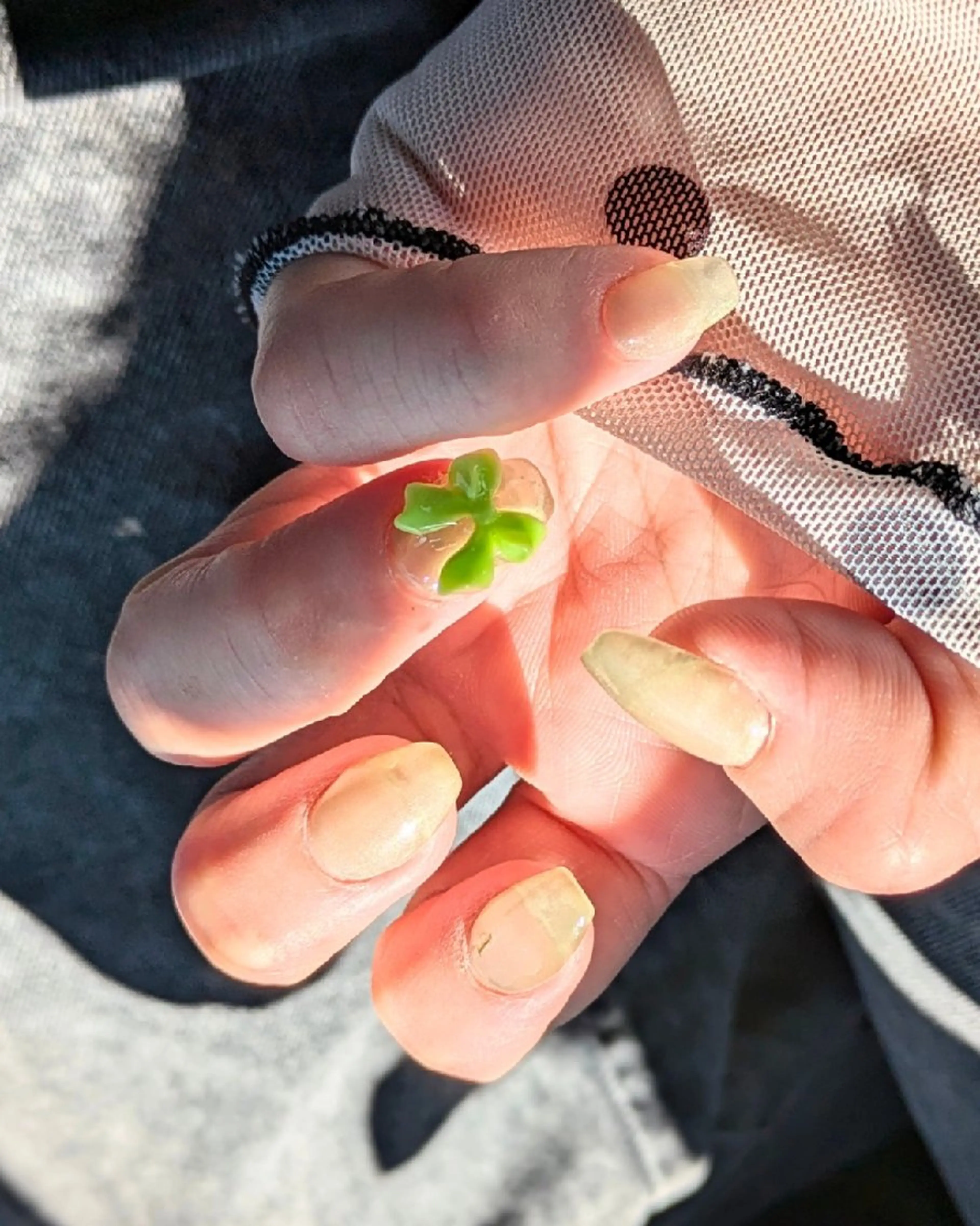 ネイル ハンドネイル La Belle Vie所属・imaichise 🧡💜推しネイルのネイルデザイン