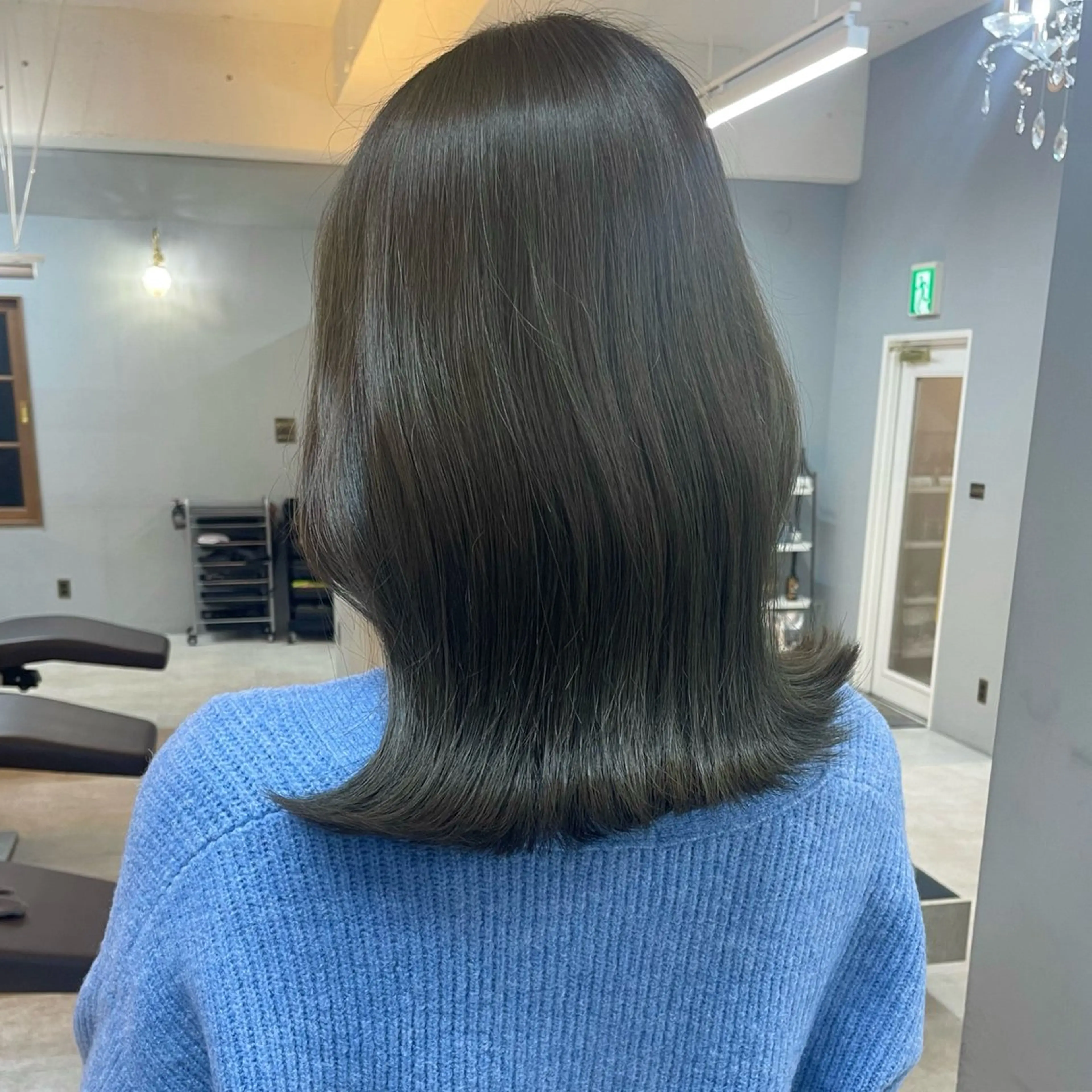 ミディアム 佐藤 菜穂のヘアスタイル