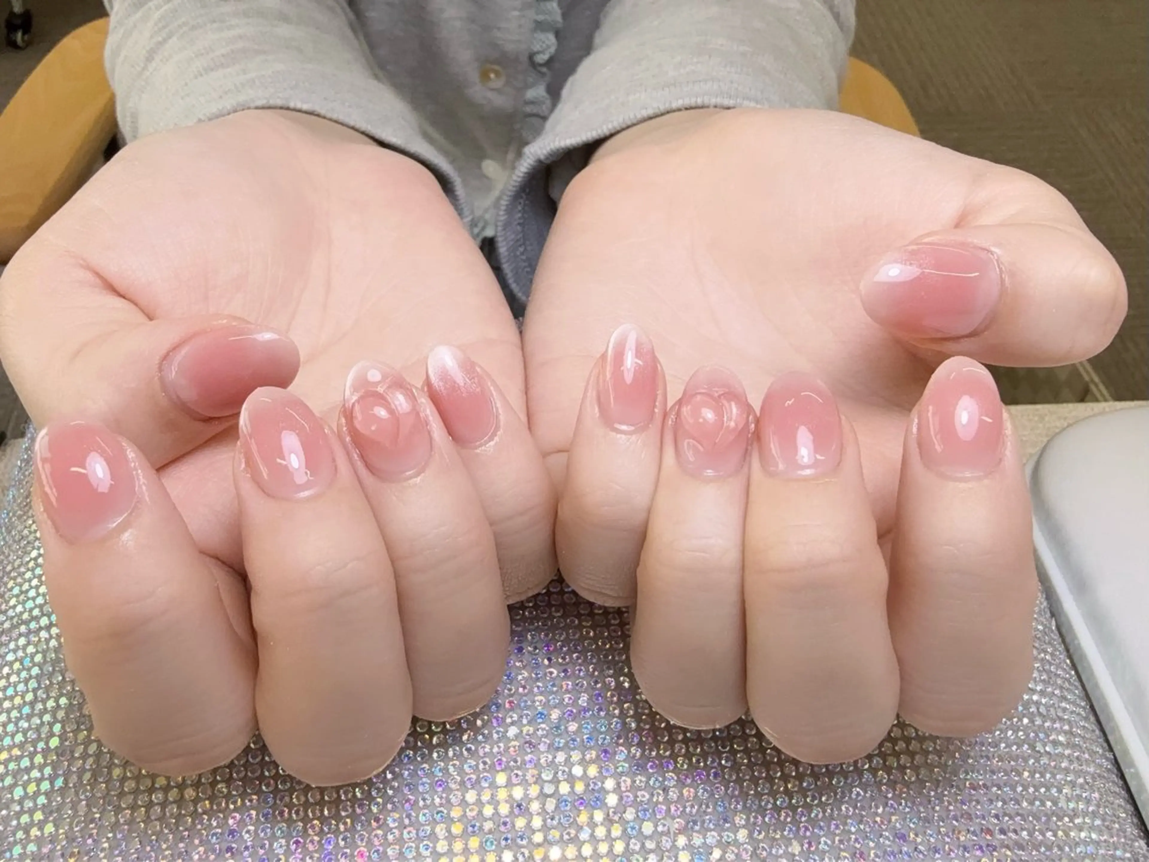 ネイル オーロラネイル チークネイル 長さ出し フットネイル フレンチネイル ハンドネイル Yu  Ki ネイルのネイルデザイン