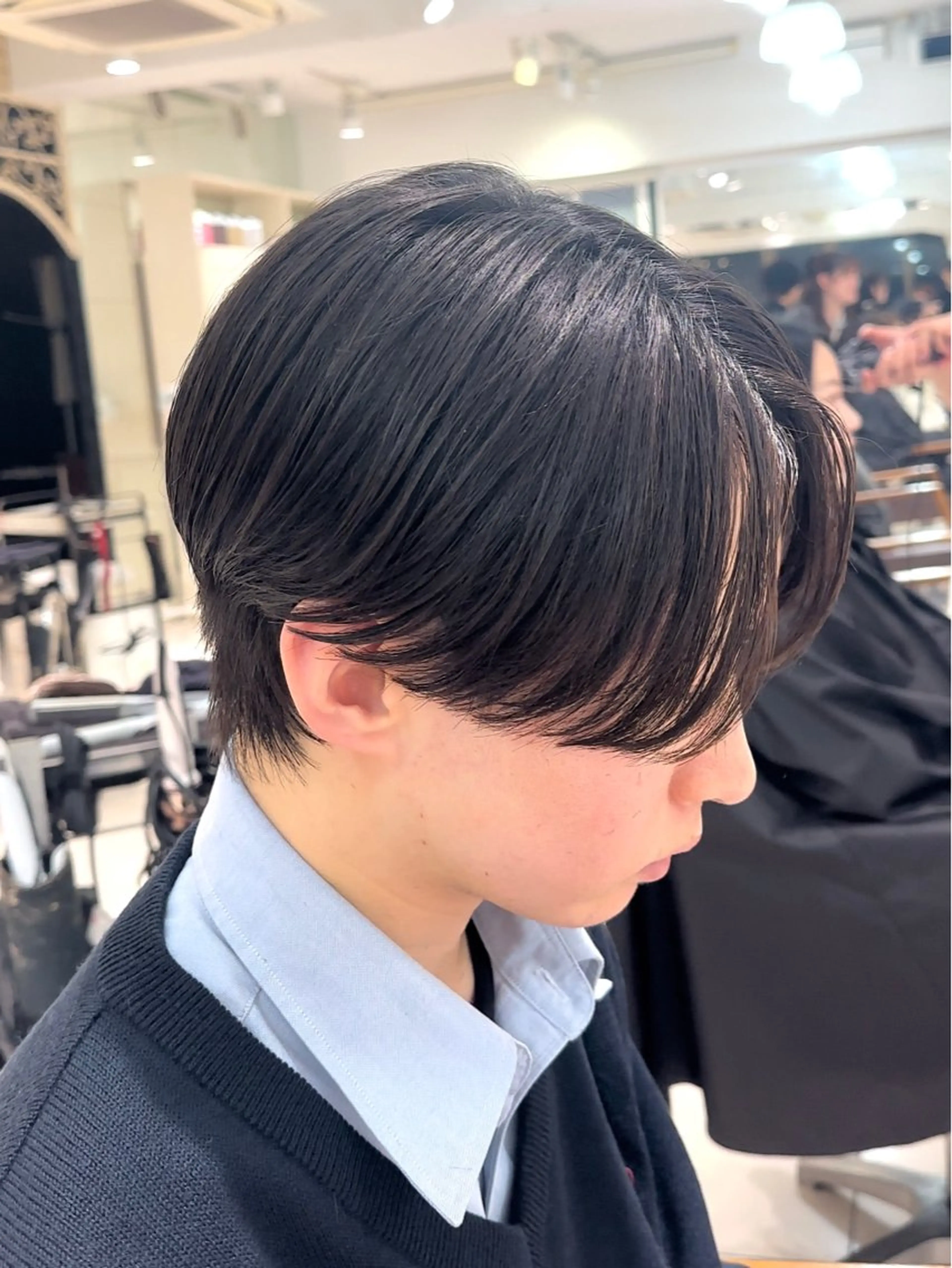 メンズ メンズブリーチ センターパート メンズパーマ 岐津公太 メンズ縮毛矯正のプロのヘアスタイル