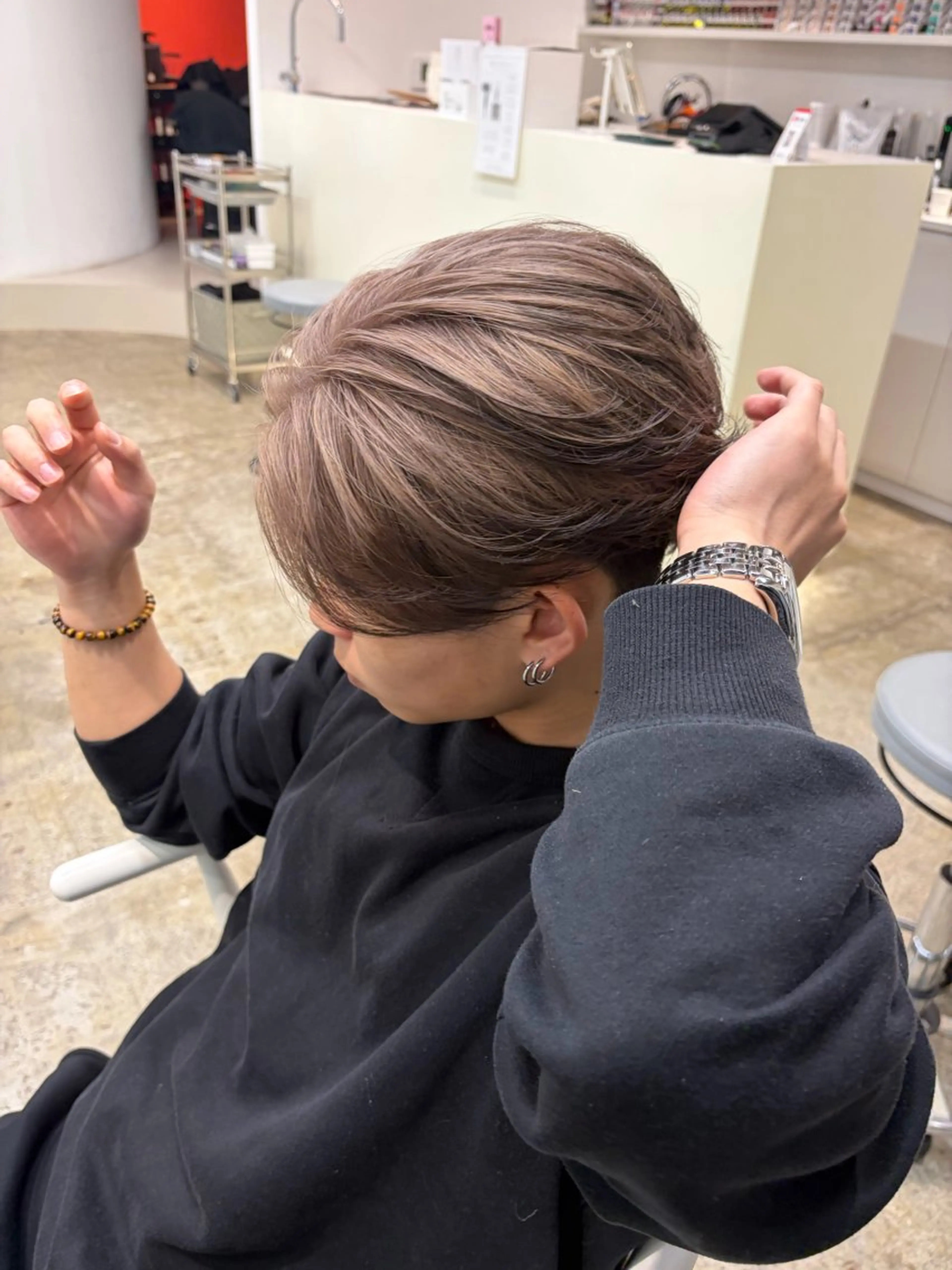 ショート ヘアカラー mihane fit hueのヘアスタイル