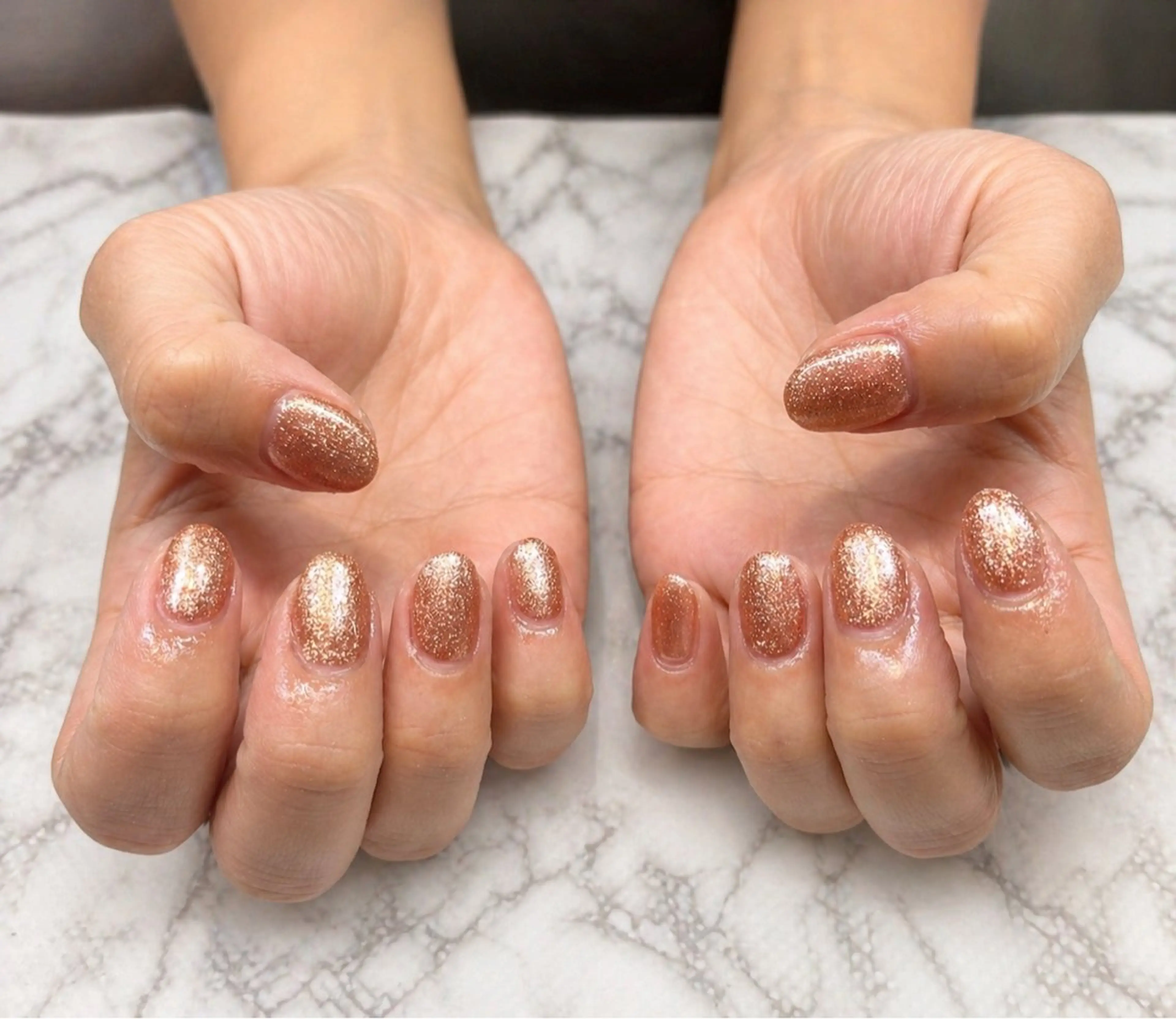 ネイル フレンチネイル ラメ(グリッター) ラメグラデーション マグネットネイル オフィスネイル ハンドネイル ティーエヌ 金山駅東口店のネイルデザイン