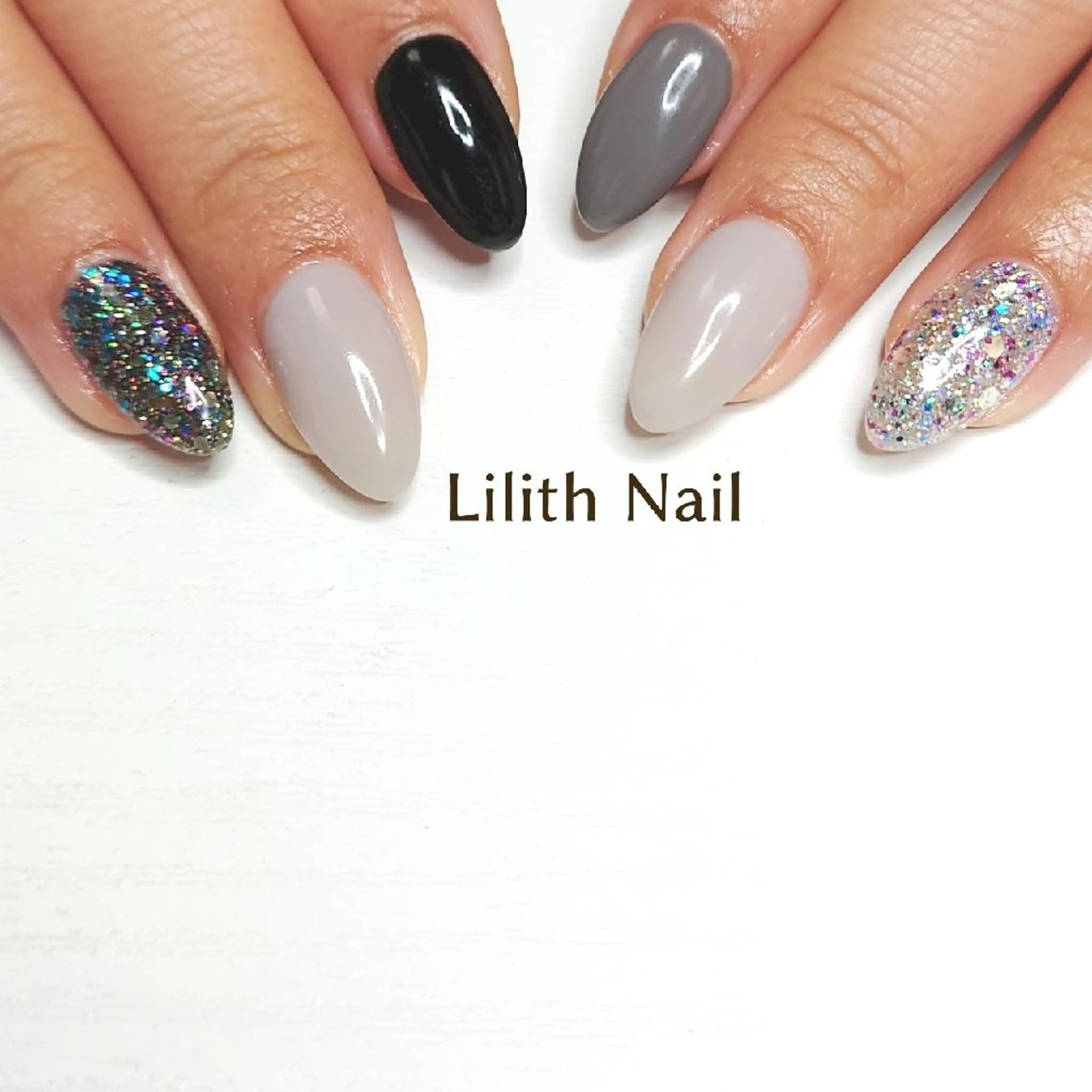 ネイル ラメ(グリッター) ワンカラーネイル ハンドネイル Lilith Nailのネイルデザイン