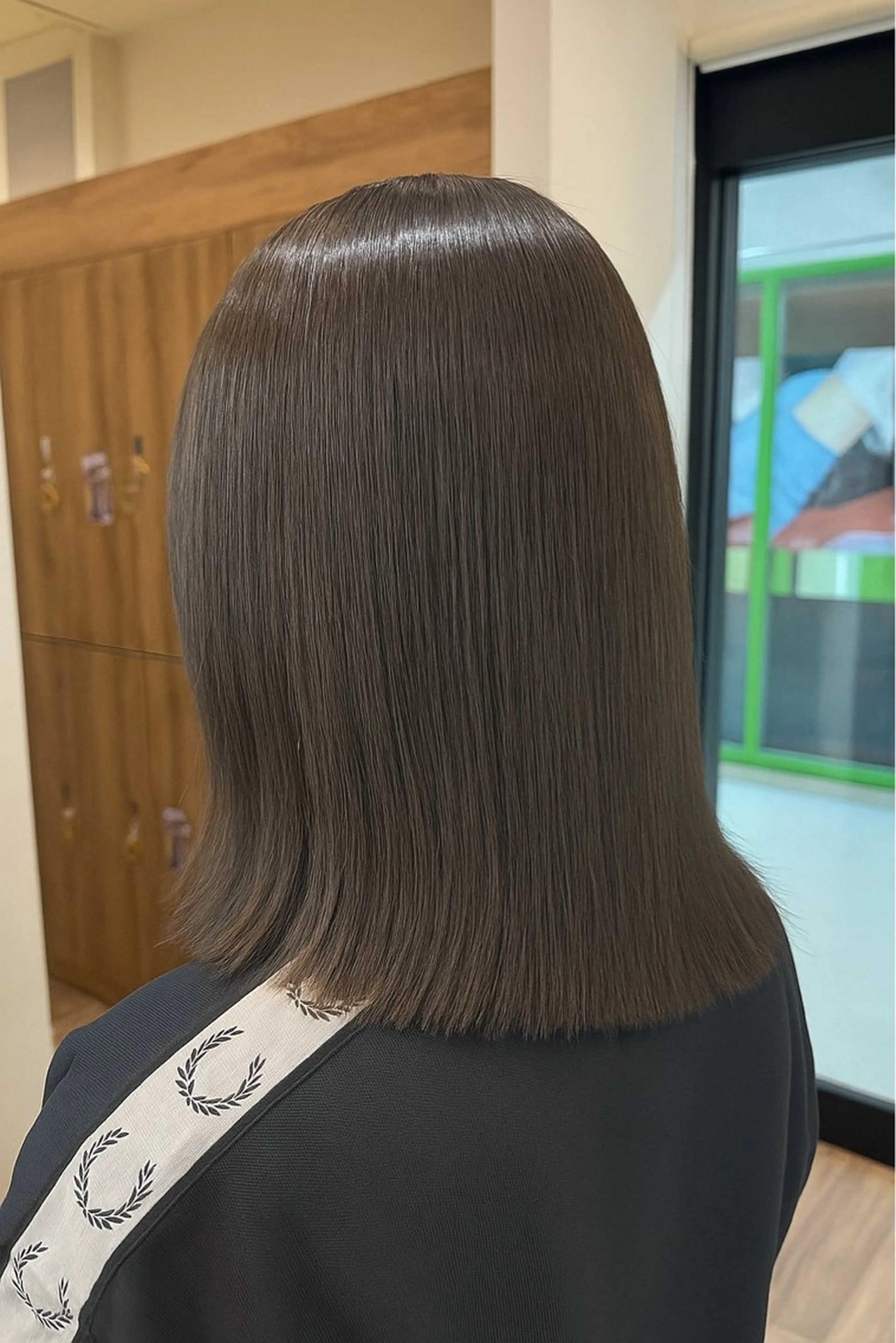 ミディアム カラー 透明感カラー カット ヘアカラー 穐山 翔也のヘアスタイル