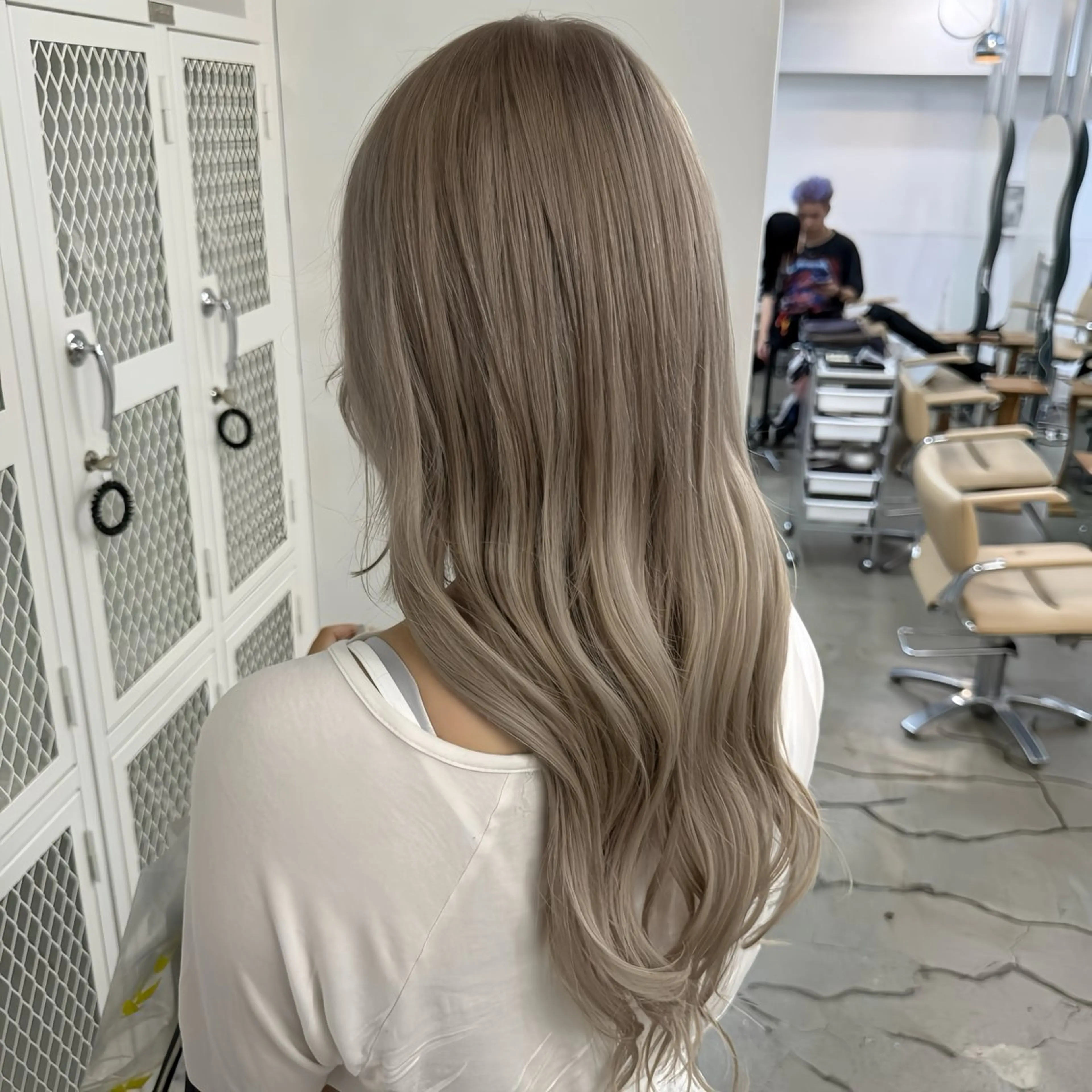 ロング エクステ 艶ハイトーン/ 颯一朗のヘアスタイル