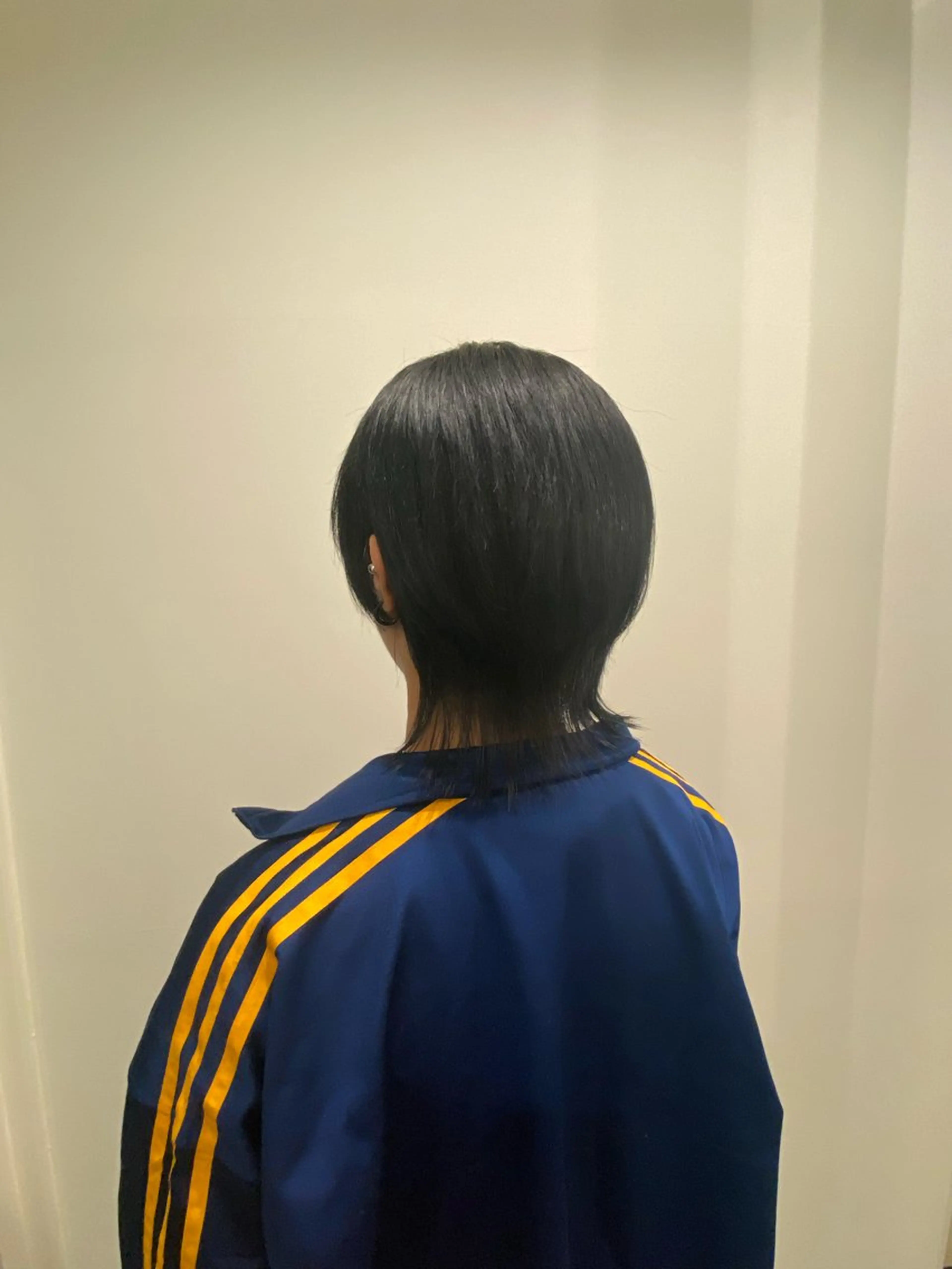 ショート カラー 佐々木 愛里のヘアスタイル