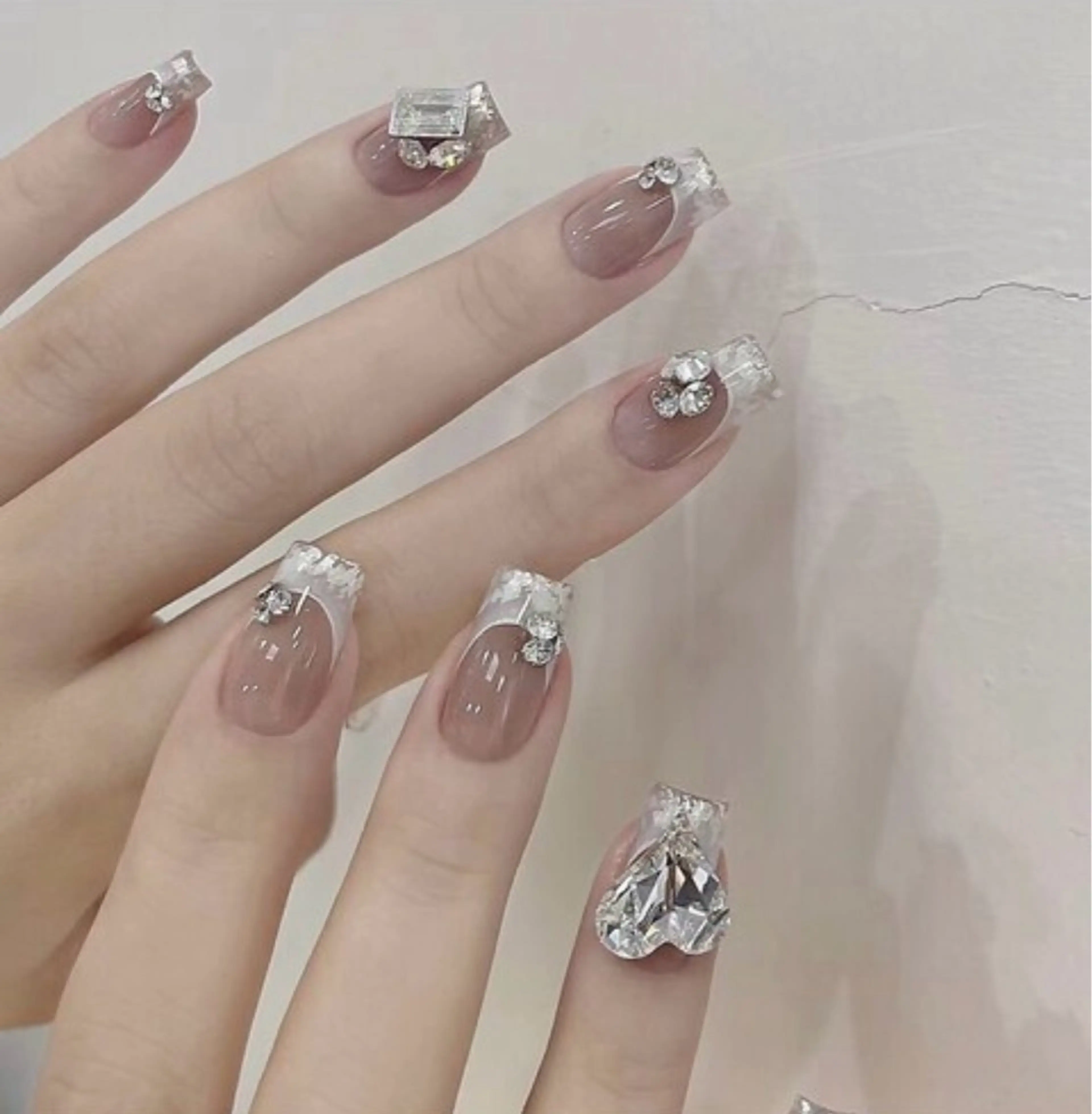 ネイル Romine ネイル&マツゲのマツエク・マツパデザイン