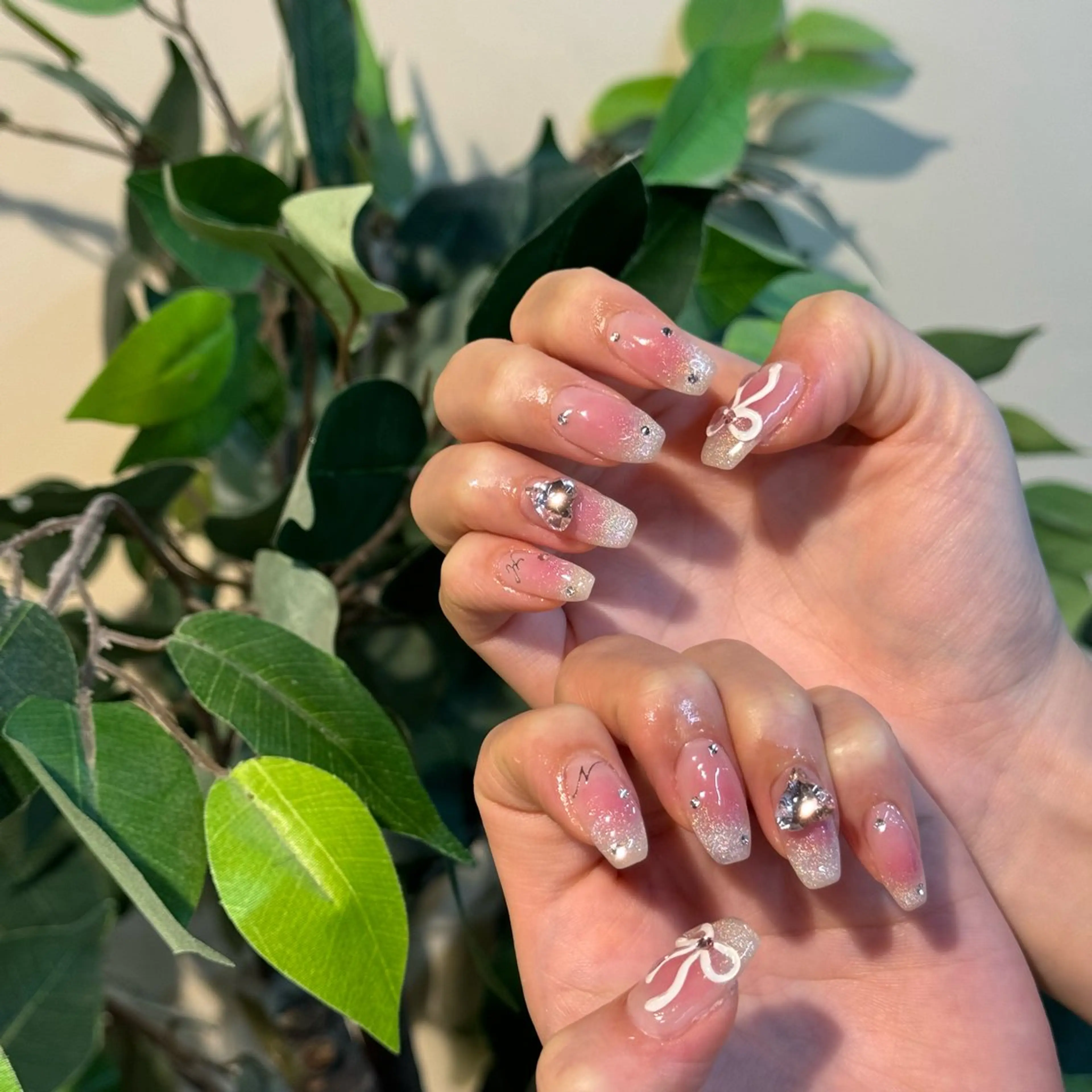 ネイル ハンドネイル ☁️BLITZ 🎀笠原雪音🎀のネイルデザイン