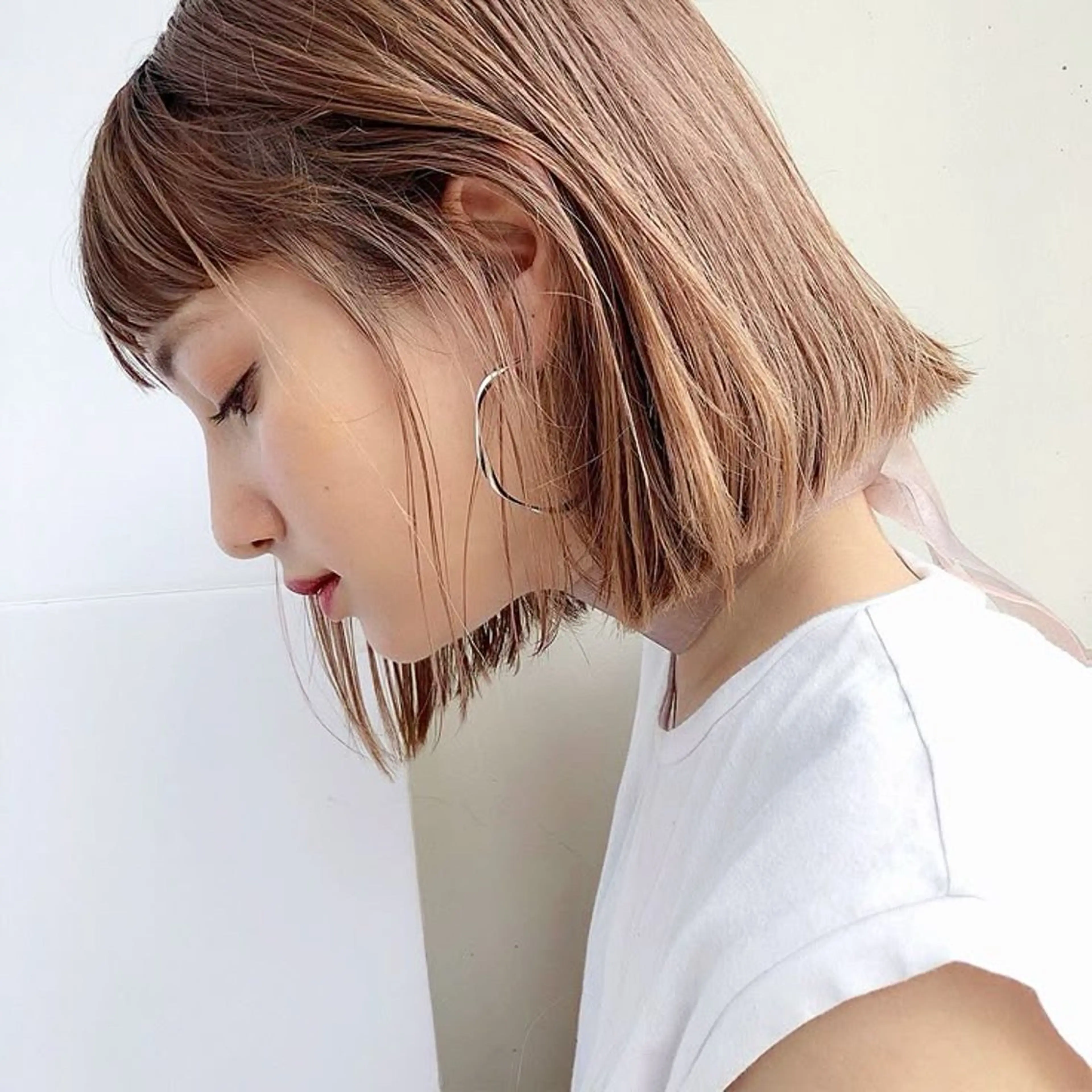 ミディアム 𝑪𝒐𝒍𝒐𝒓 *𝒆  ［コロレ］のヘアスタイル