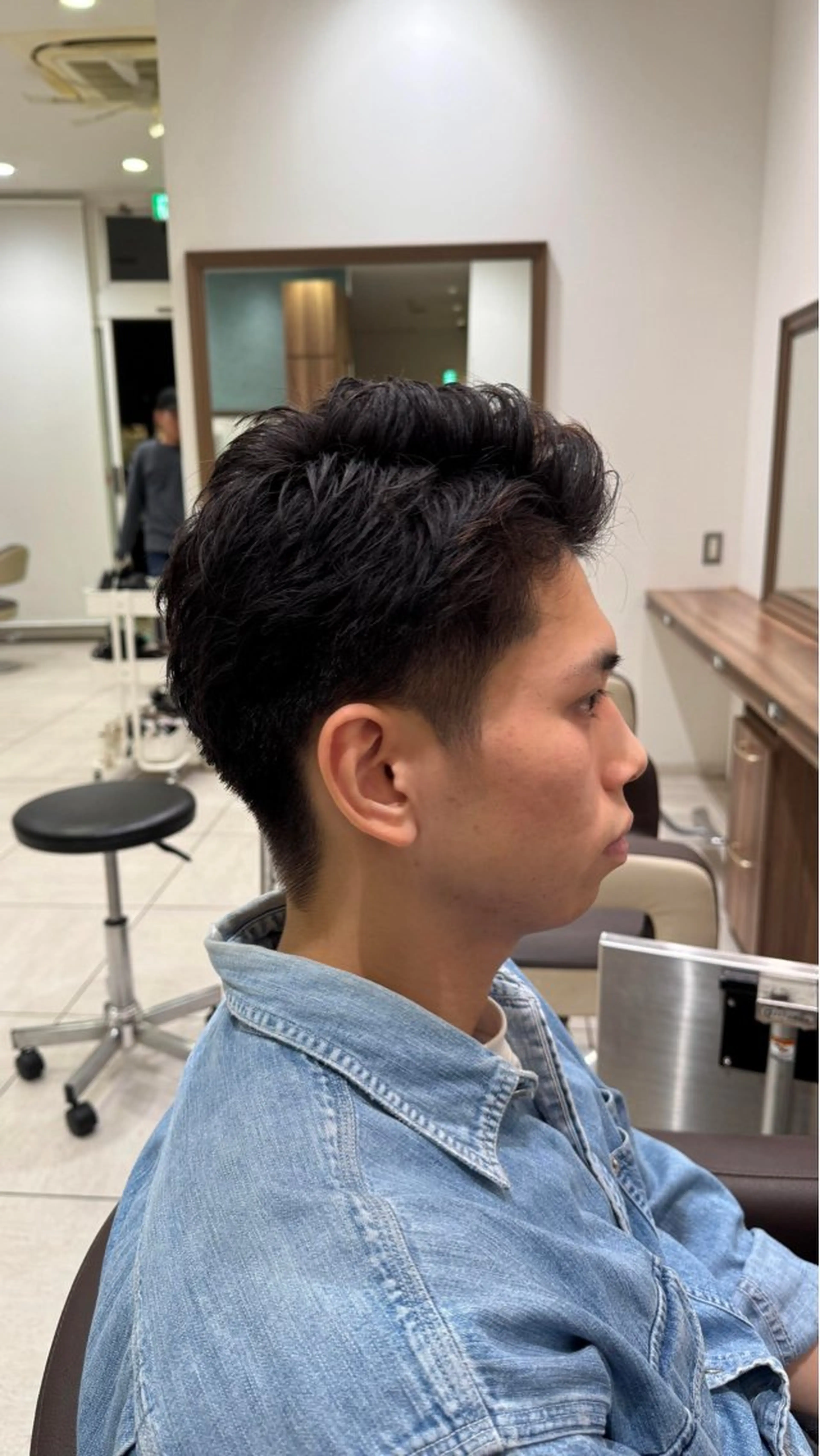 メンズ ビジネス メンズショート 刈り上げ カット 薮押 いづみのヘアスタイル
