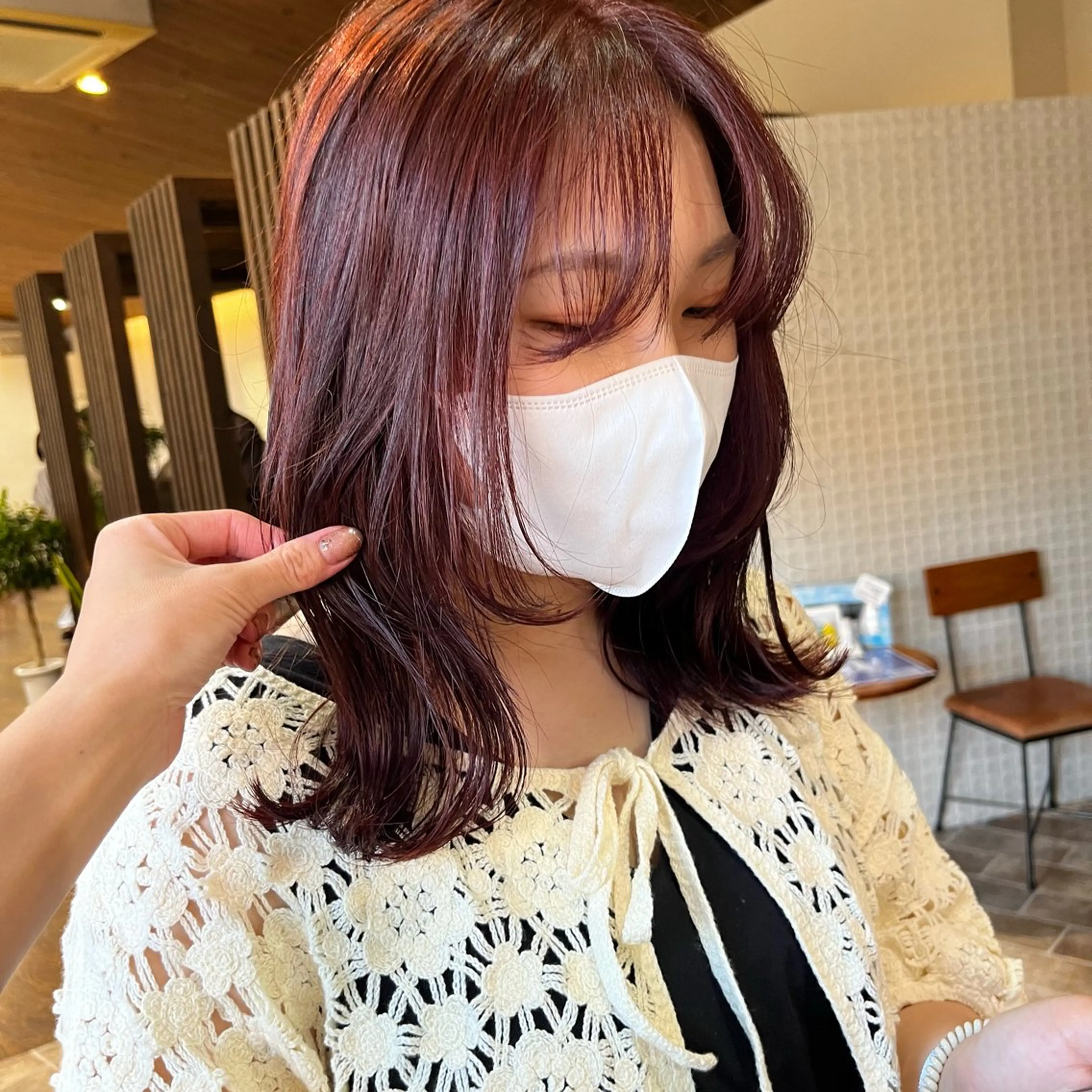 ミディアム カラー 中村 友香のヘアスタイル